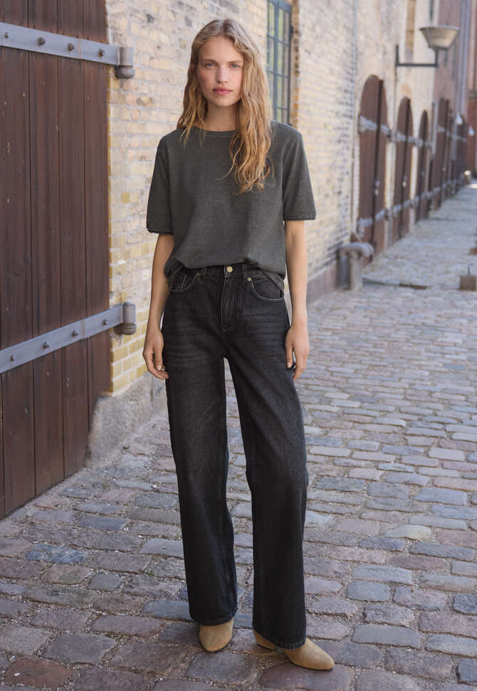 Boxy T-shirt, Charcoal, completeTheLook