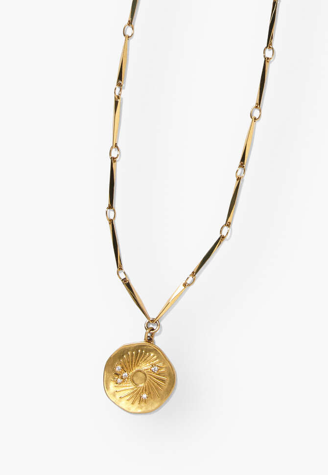 Pendant necklace, Gold, completeTheLook