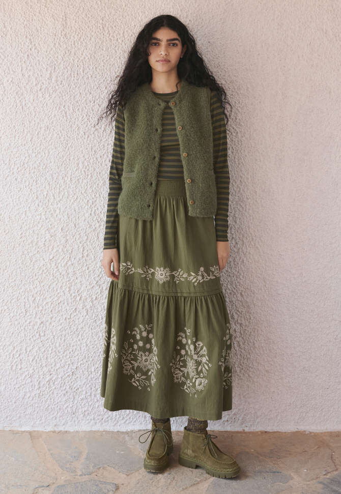 Boucl&eacute; knitted gilet, Moss, completeTheLook