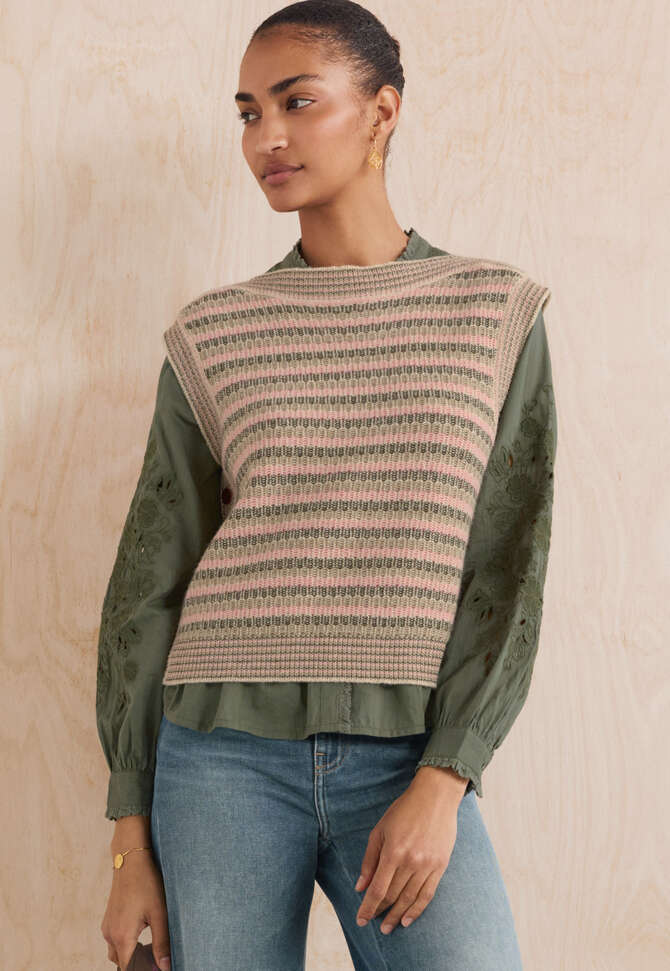 Lace pintuck blouse, Forest green, completeTheLook