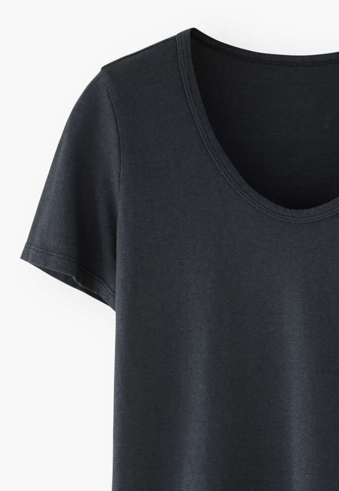 Scoop-neck T-shirt, Dark ink, completeTheLook