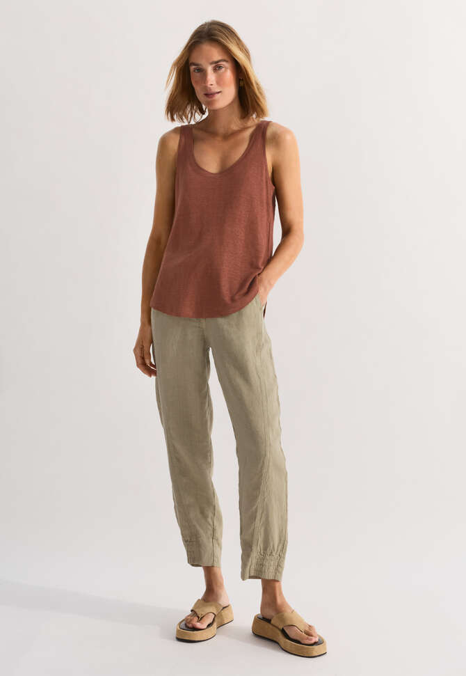Scoop-neck vest, Mahogany, completeTheLook