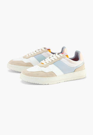 Trainers, White sky, webstill
