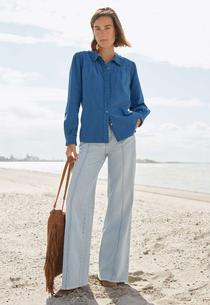 Bootcut jeans, Pale vintage, completeTheLook