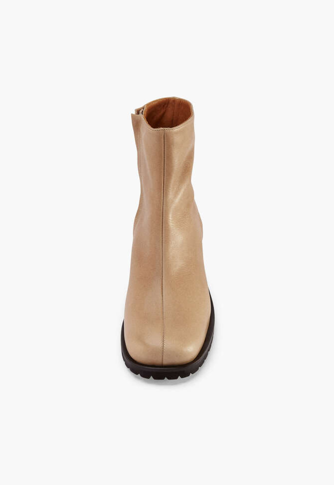 Heeled boots, Taupe, completeTheLook