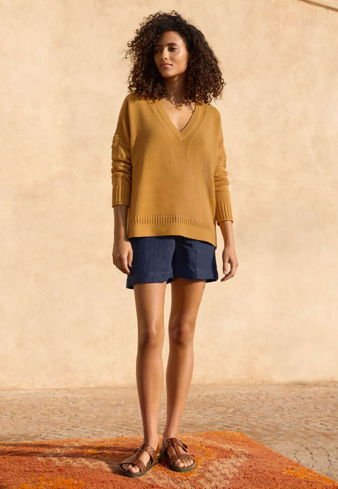 V-neck sweater, Warm yellow, completeTheLook