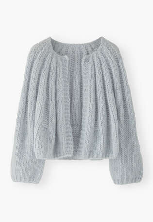 Hand-knit cardigan, Chalk blue, webstill
