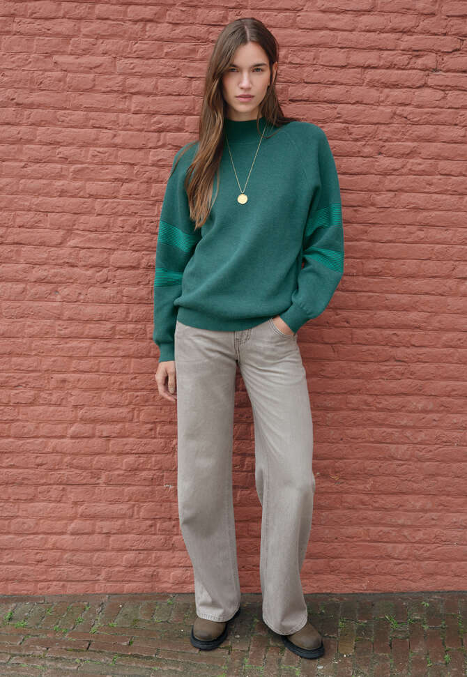 Raglan sweater, Dark teal, completeTheLook