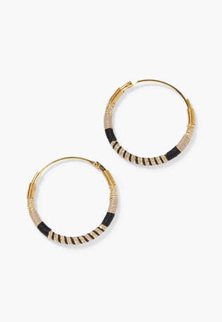 Thread hoop earrings, Gold black, webstill