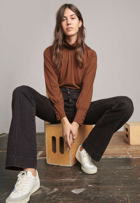 Bootleg jeans, Black wash, completeTheLook