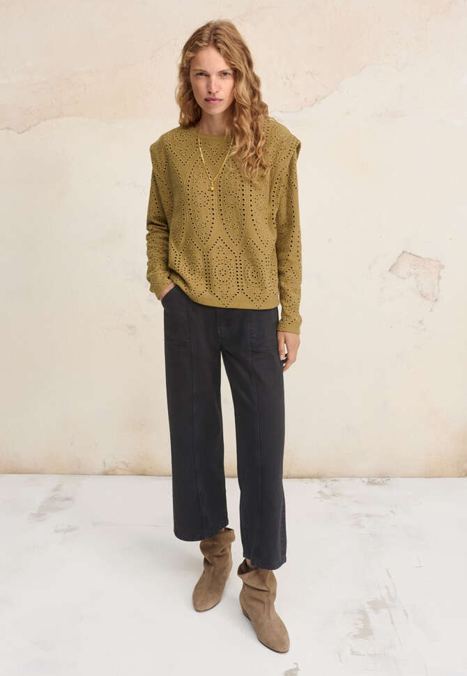 Broderie top, Golden olive, completeTheLook