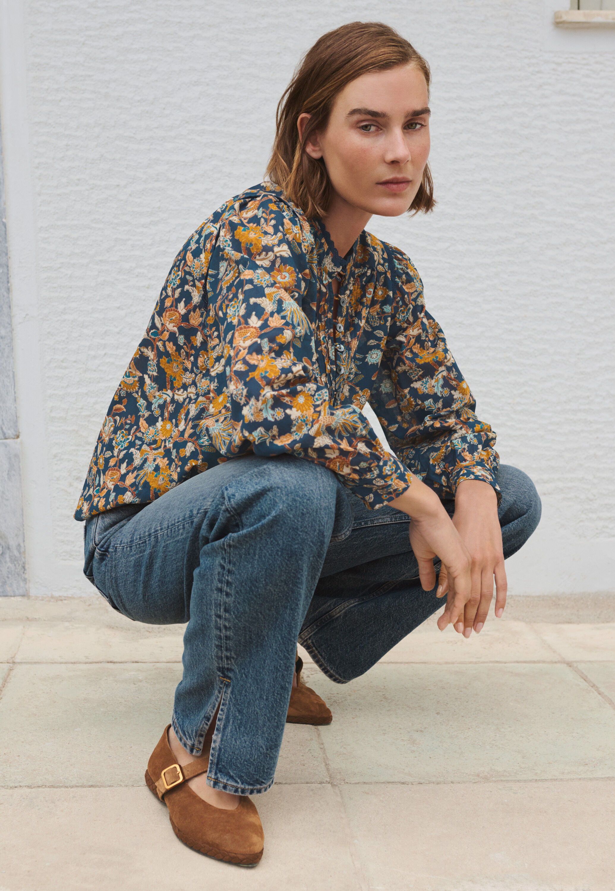 Printed pleat-detail blouse
