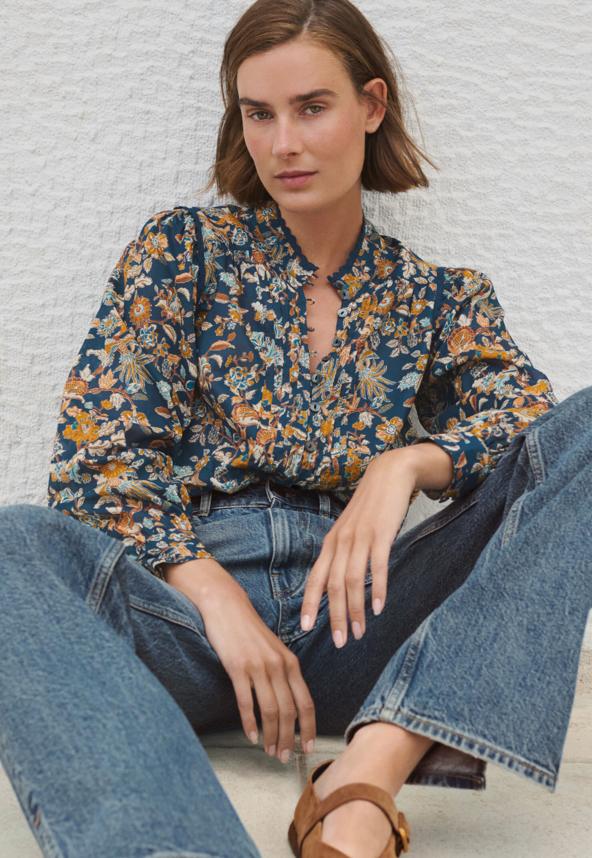 Printed pleat-detail blouse