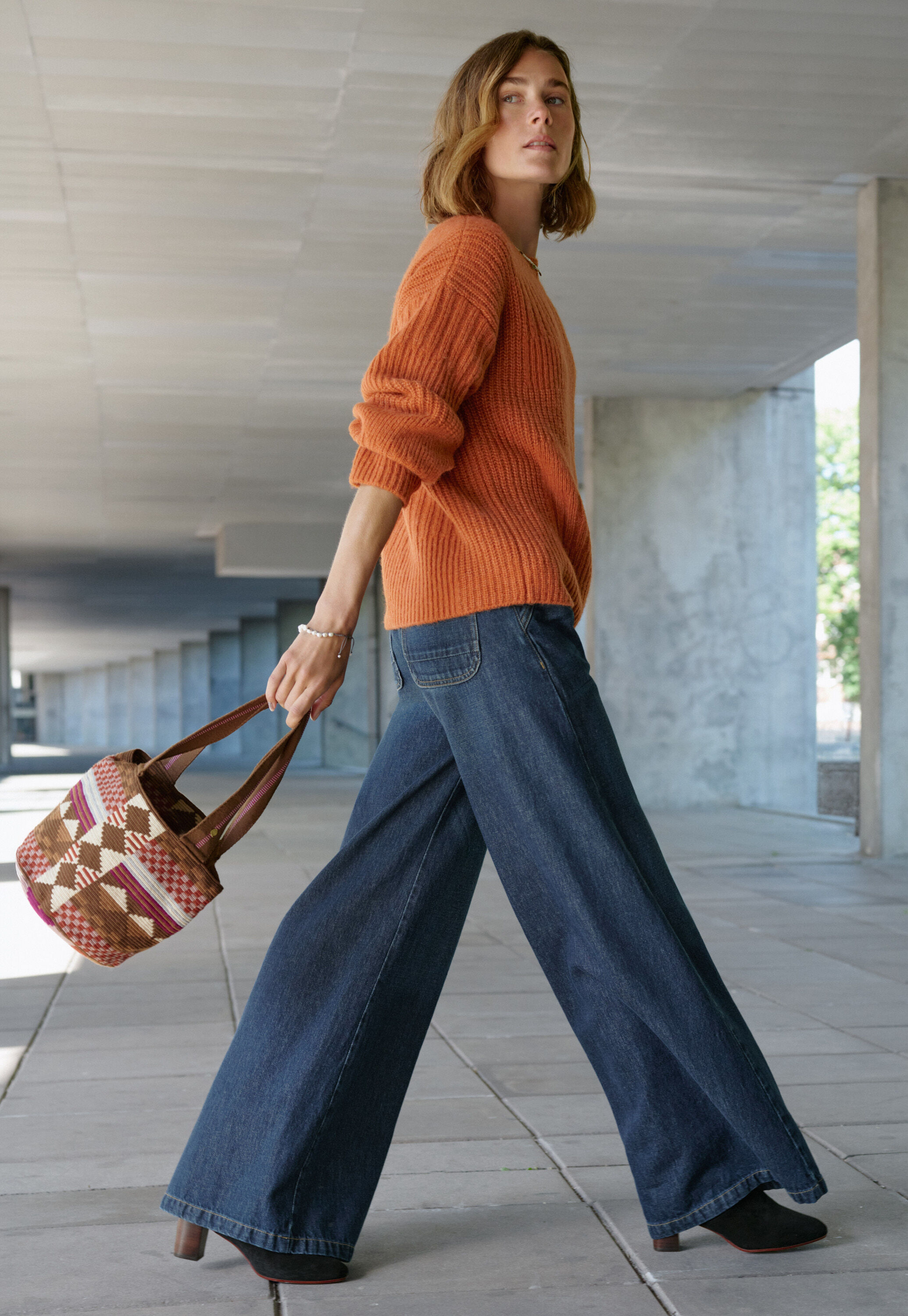 Wide flared jeans, Dark ocean, large