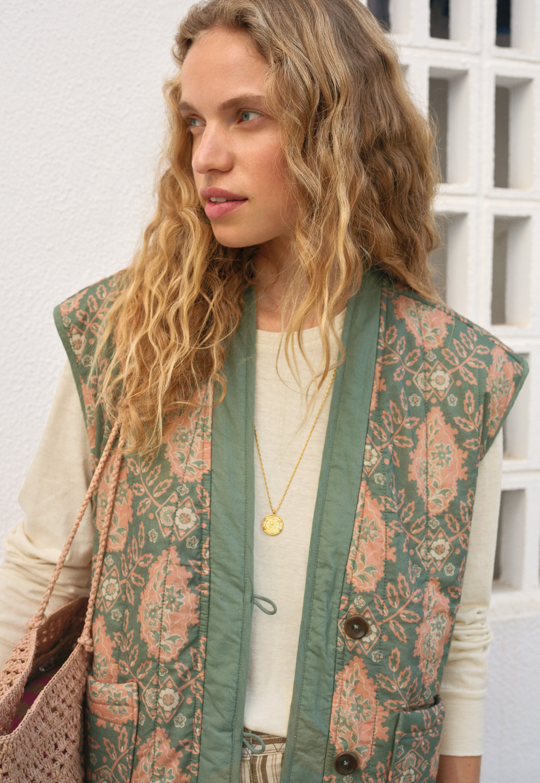 Long-sleeved top