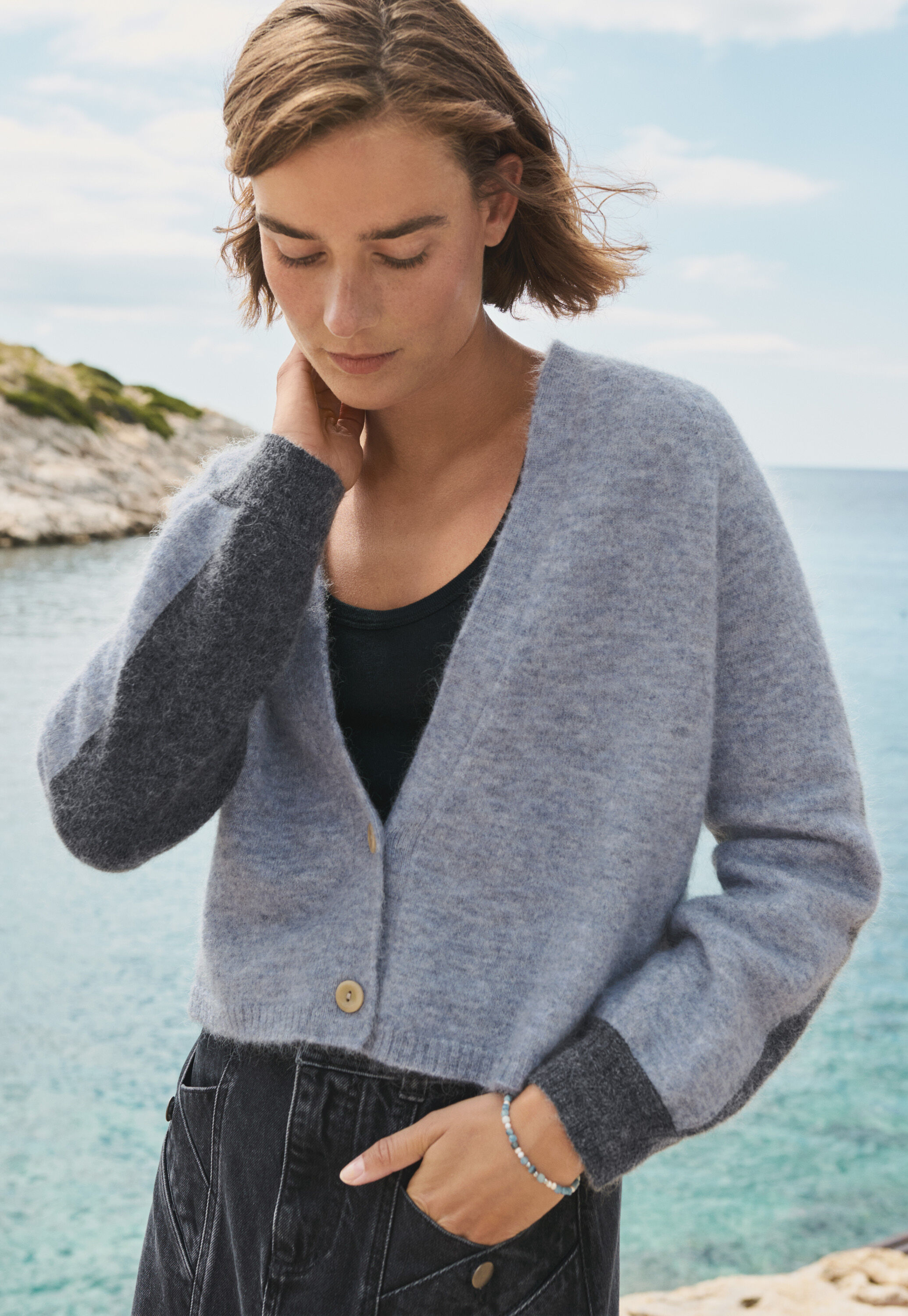 V-neck cardigan