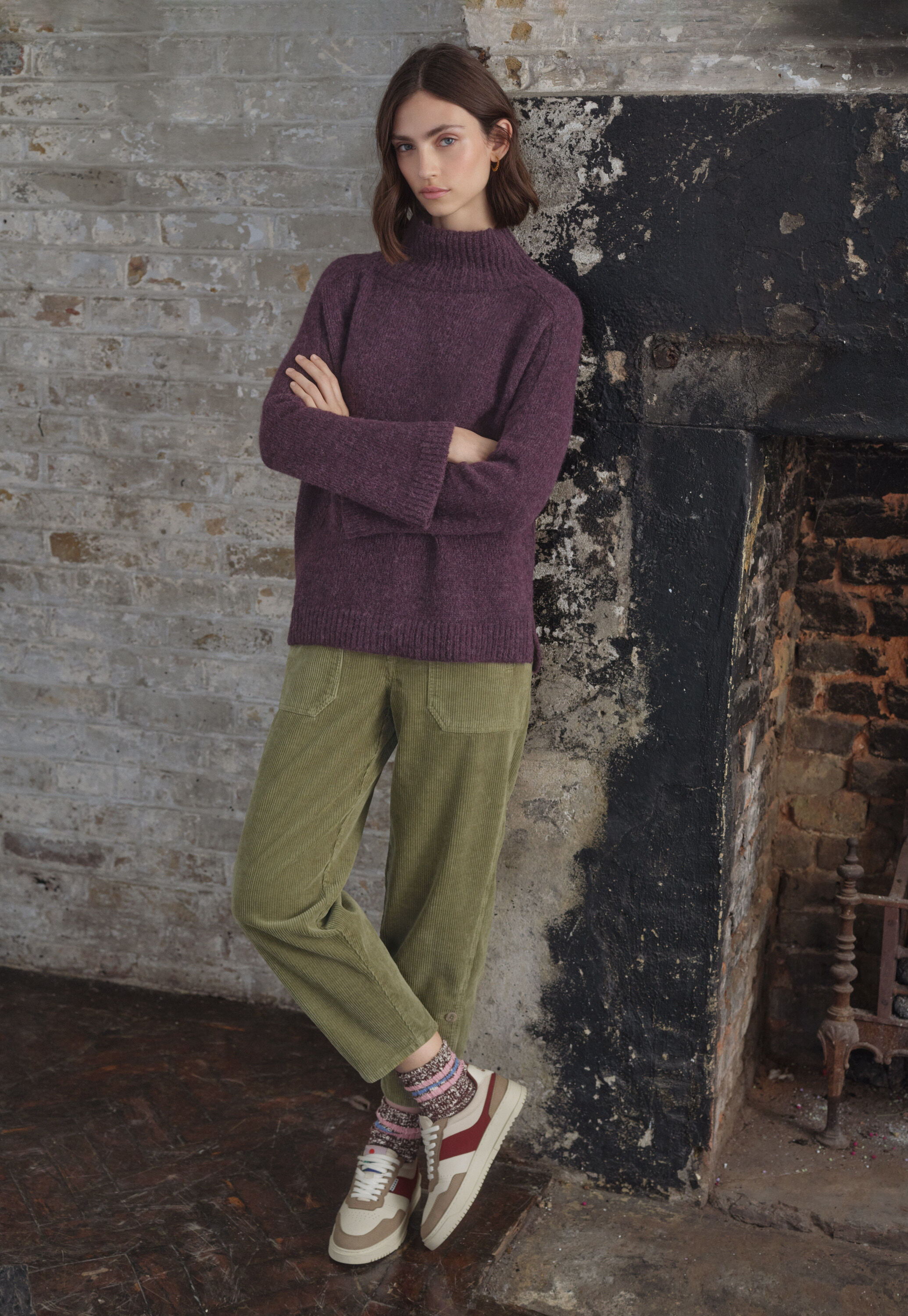 Relaxed carrot-fit cords
