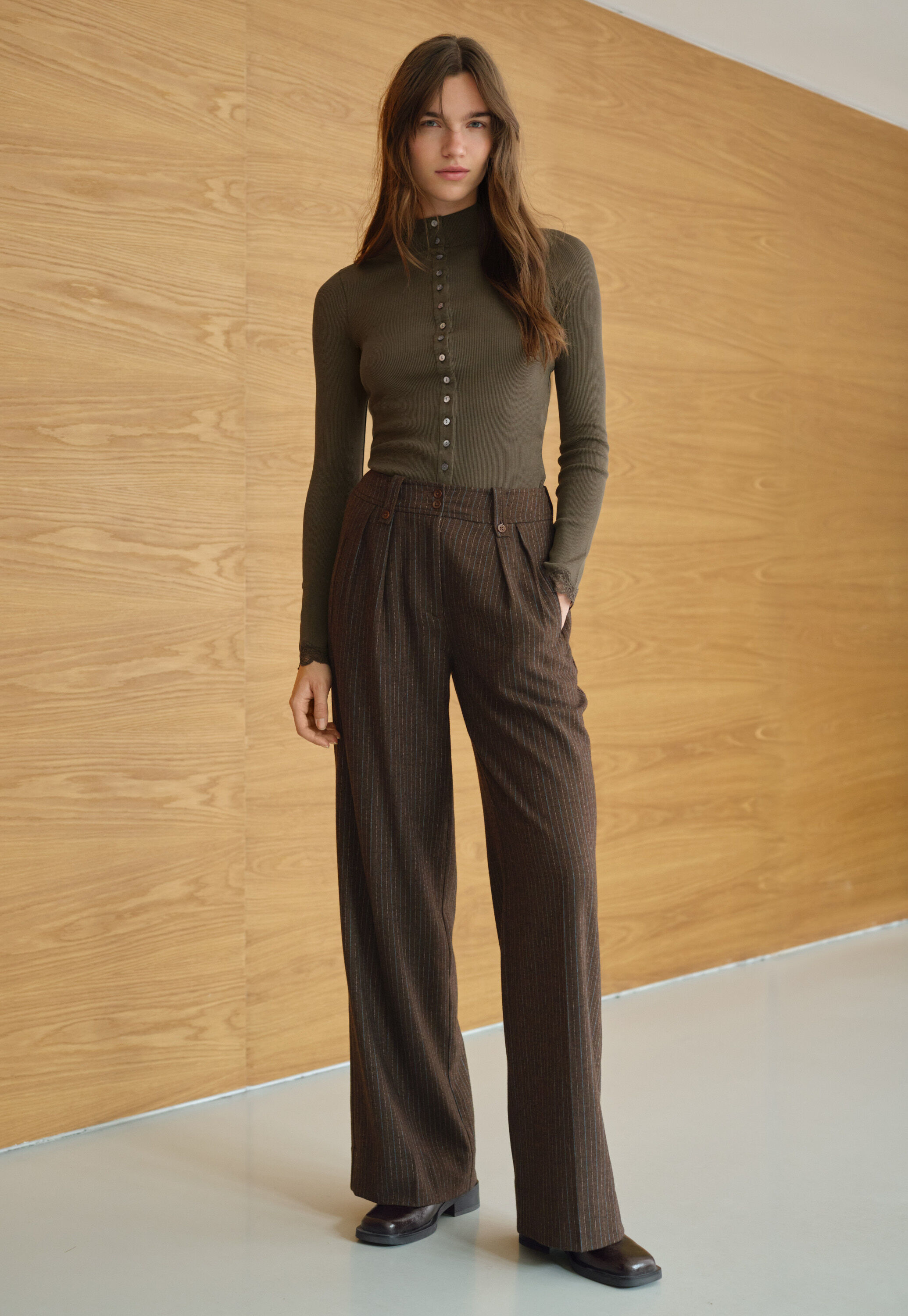 Tie-front cord top