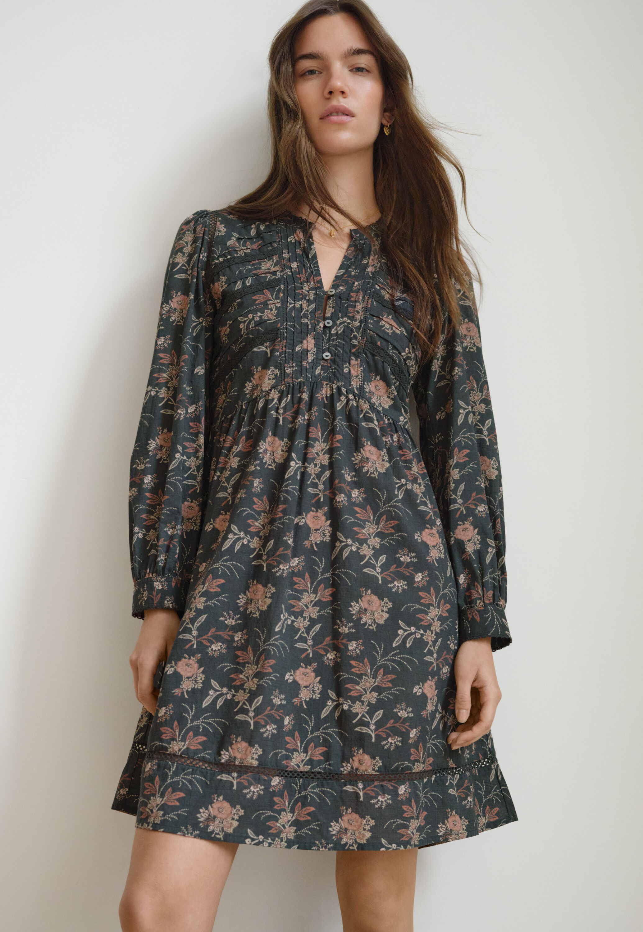 Lace-insert printed dress