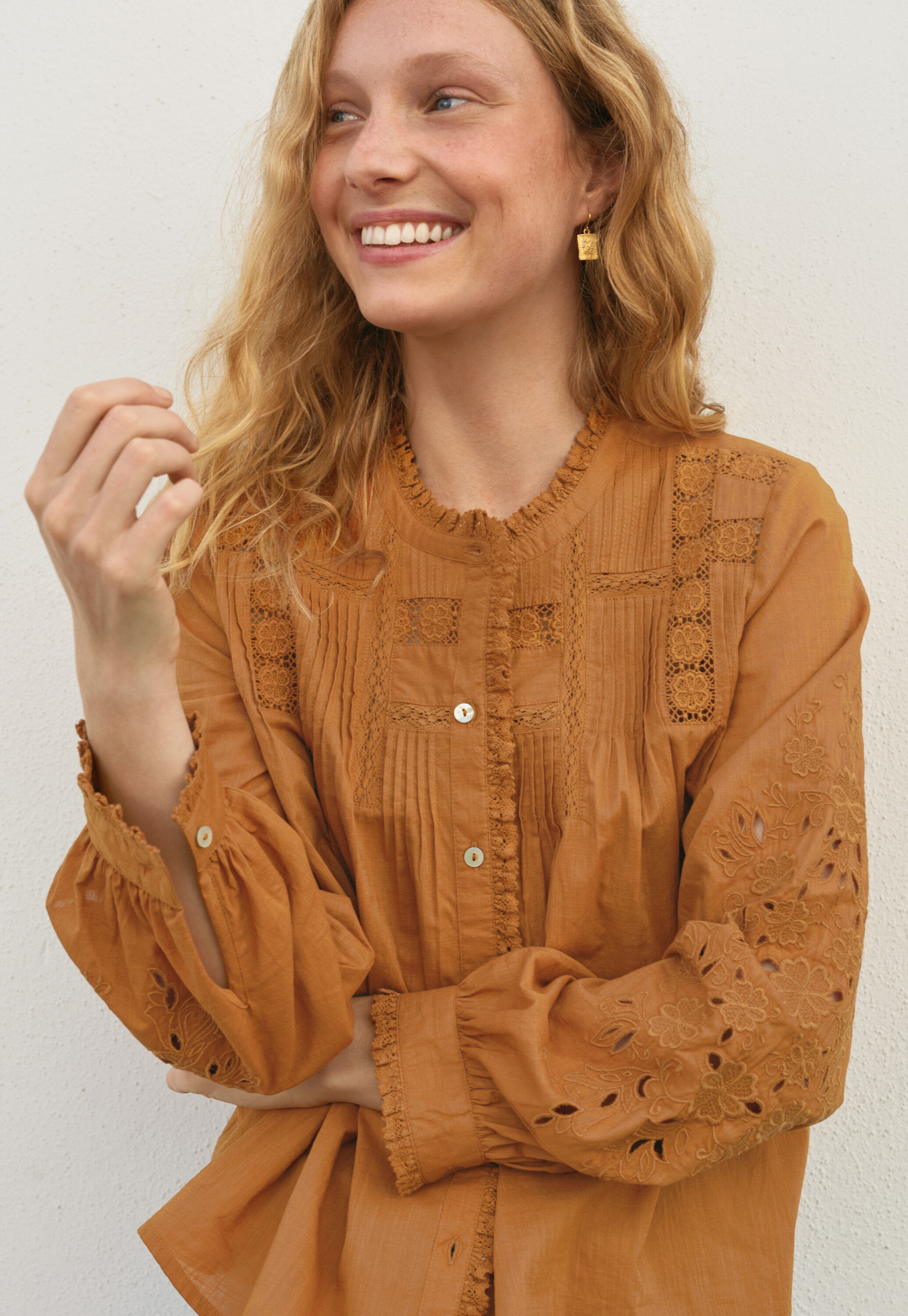 Lace pintuck blouse