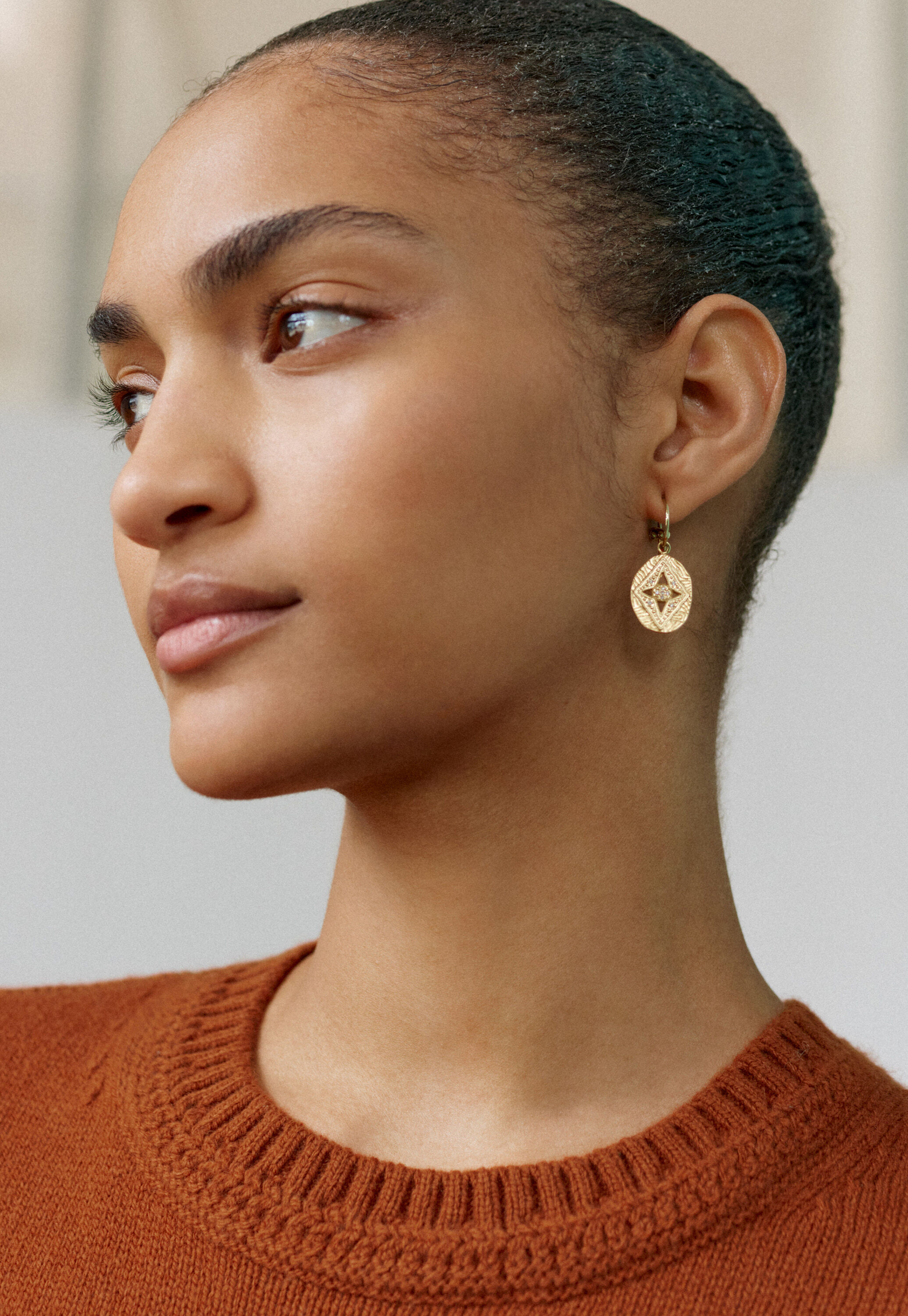 Pendant earrings, Gold, large