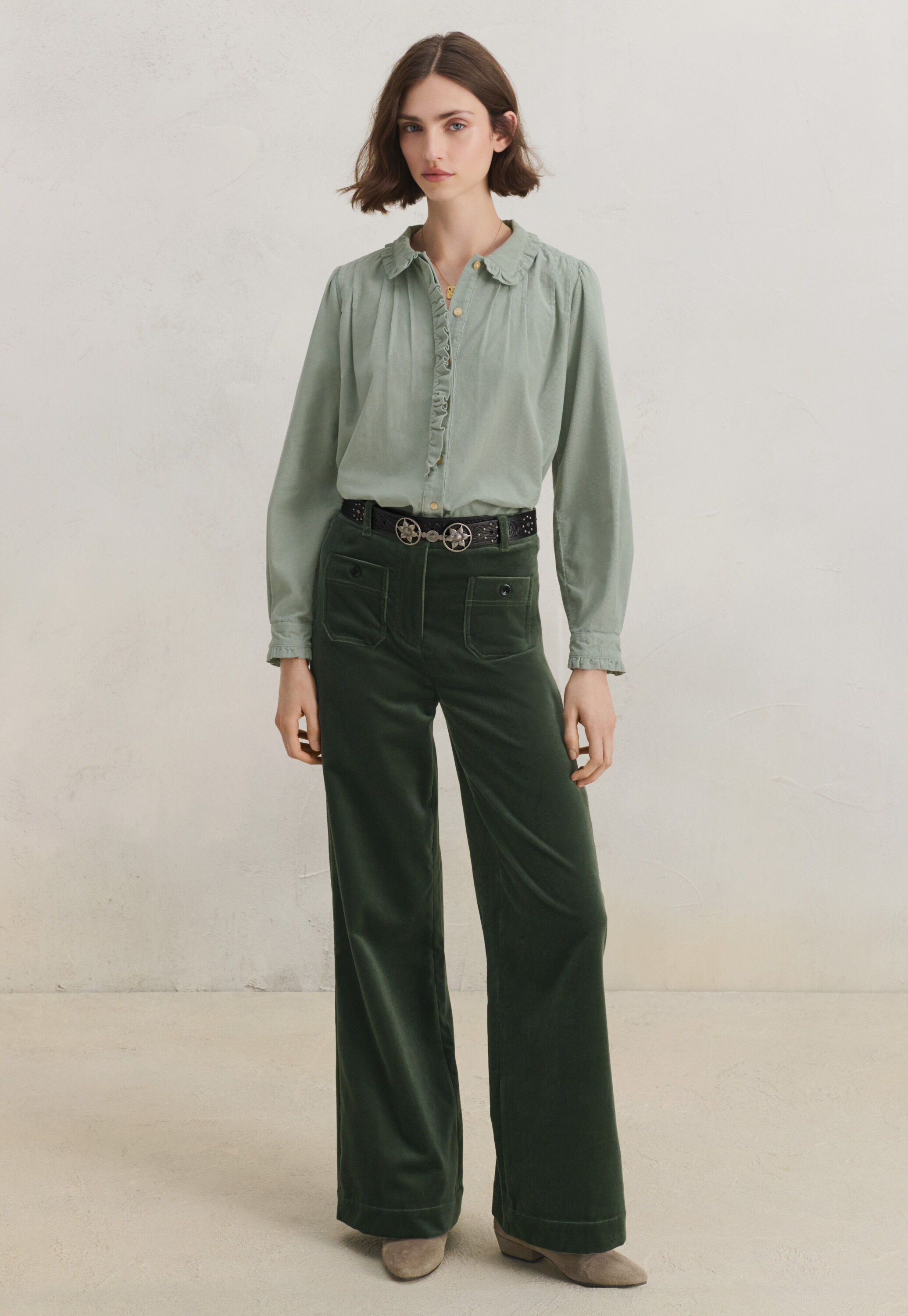 Cord pleated blouse