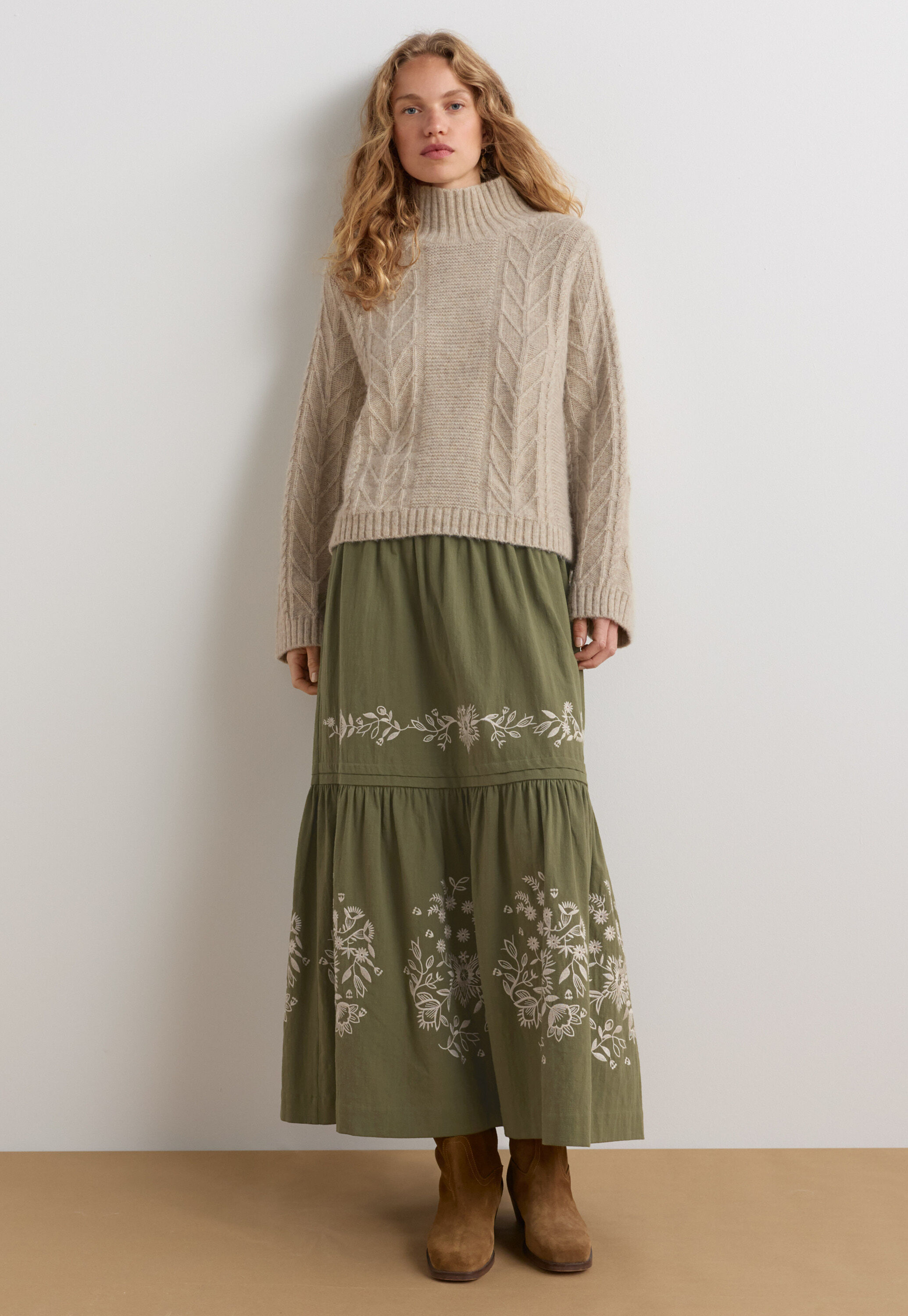 Tie-front cord top