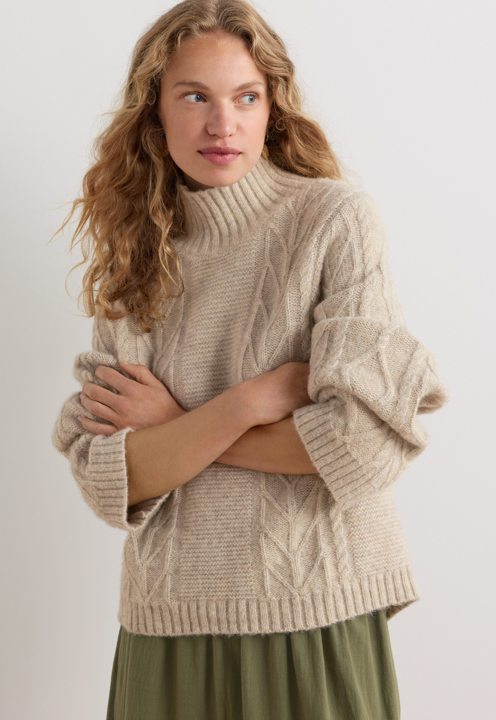 Tie-front cord top