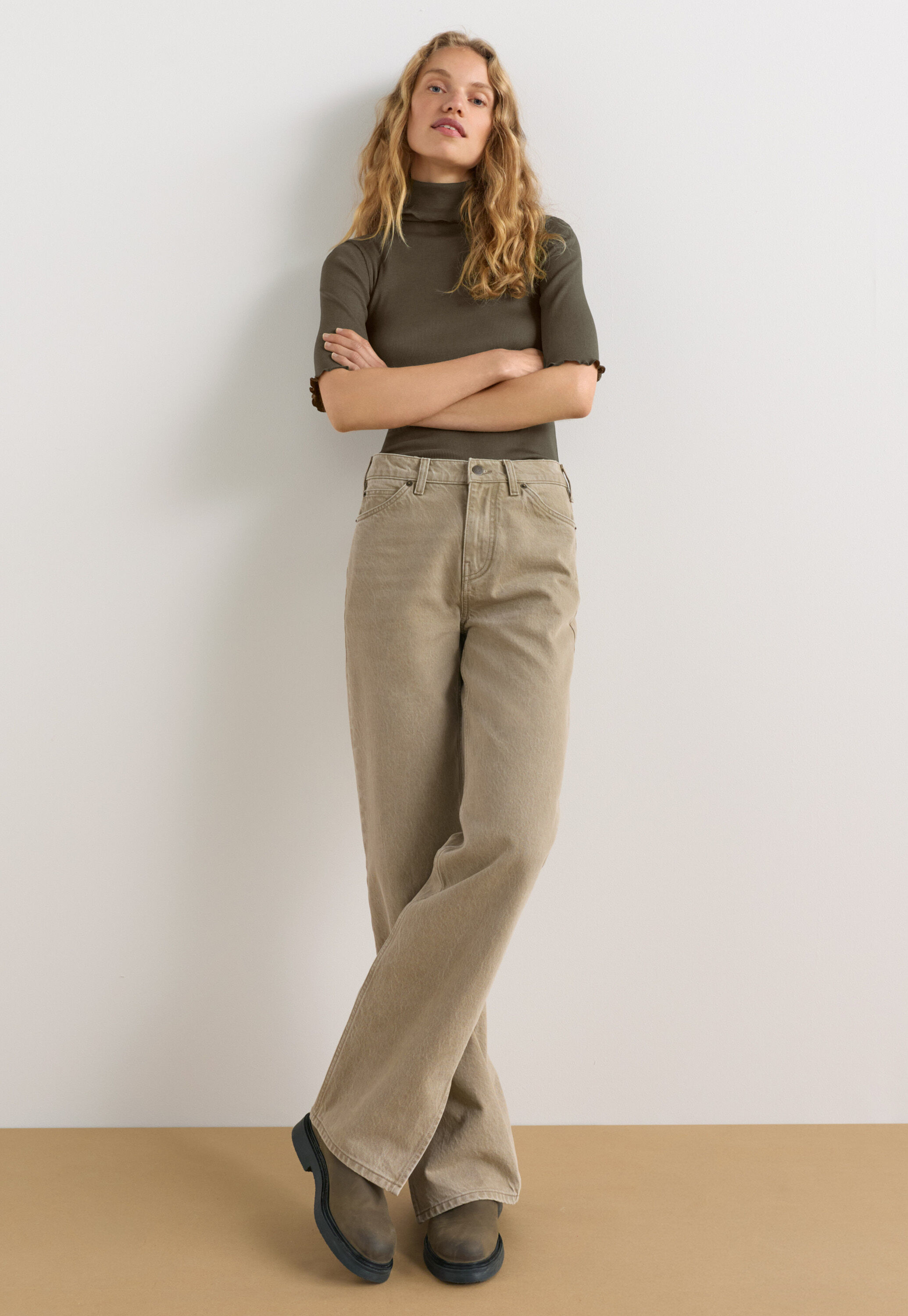 Tie-front cord top