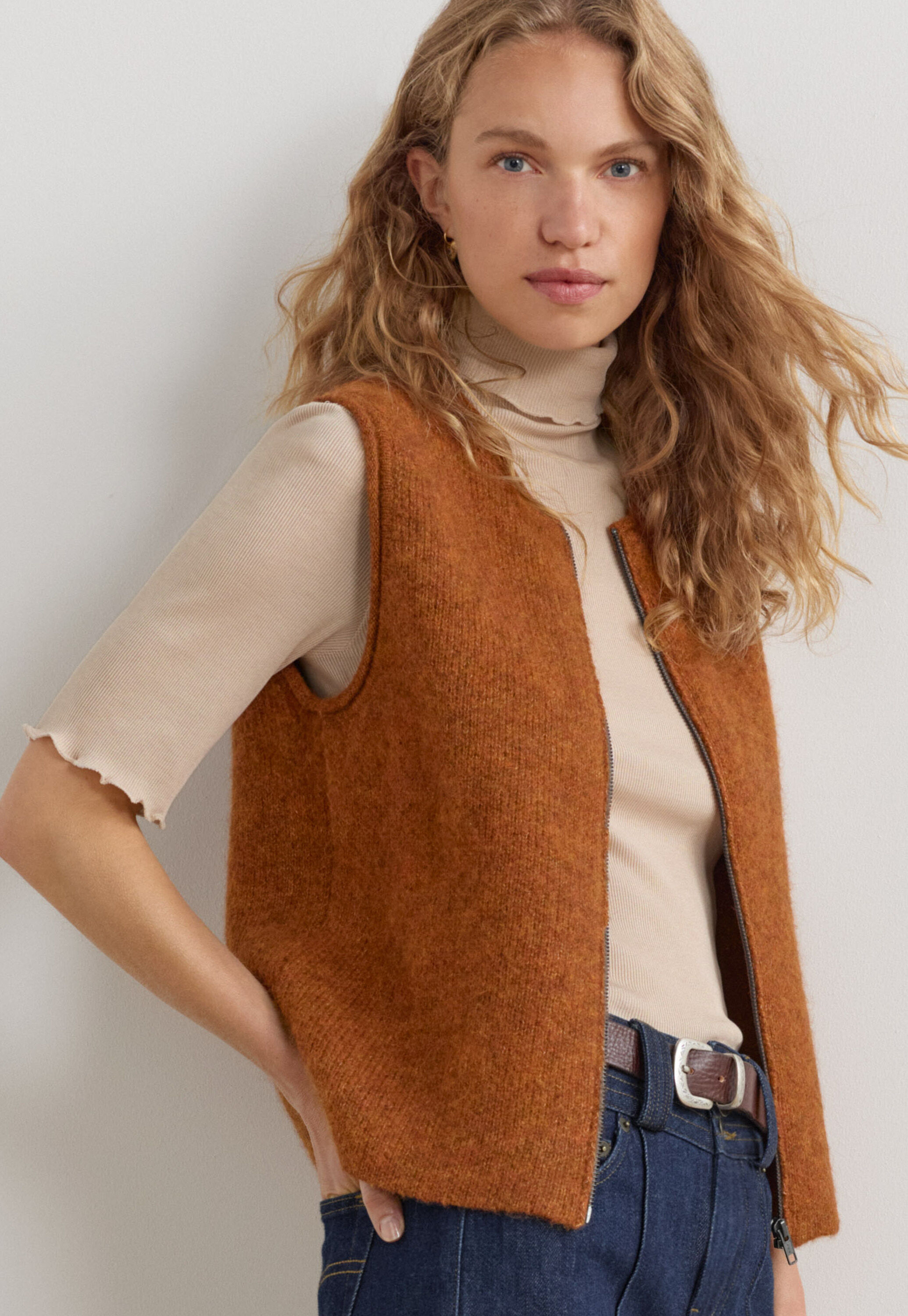 Knitted gilet, Copper sunset, large