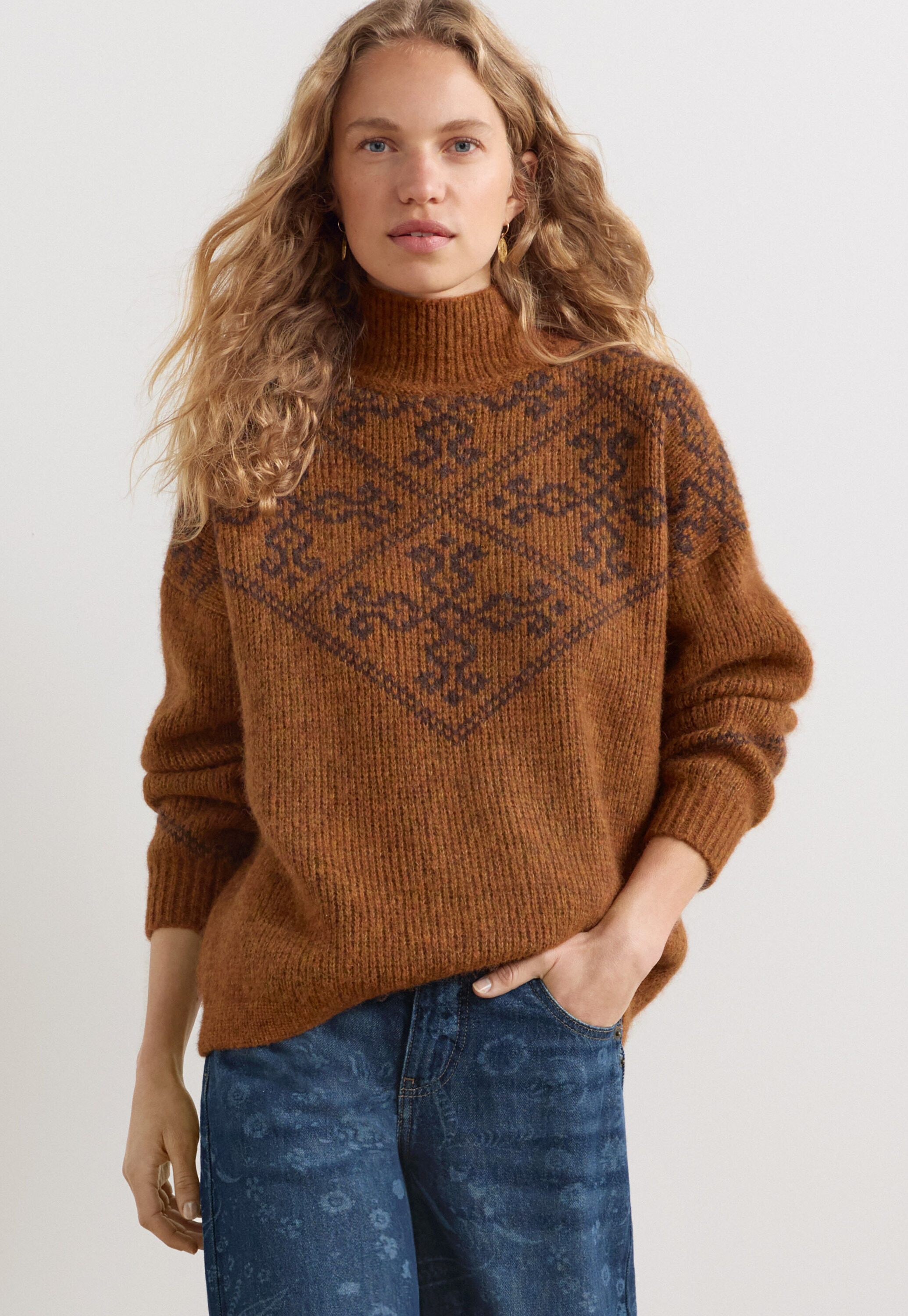 Tie-front cord top