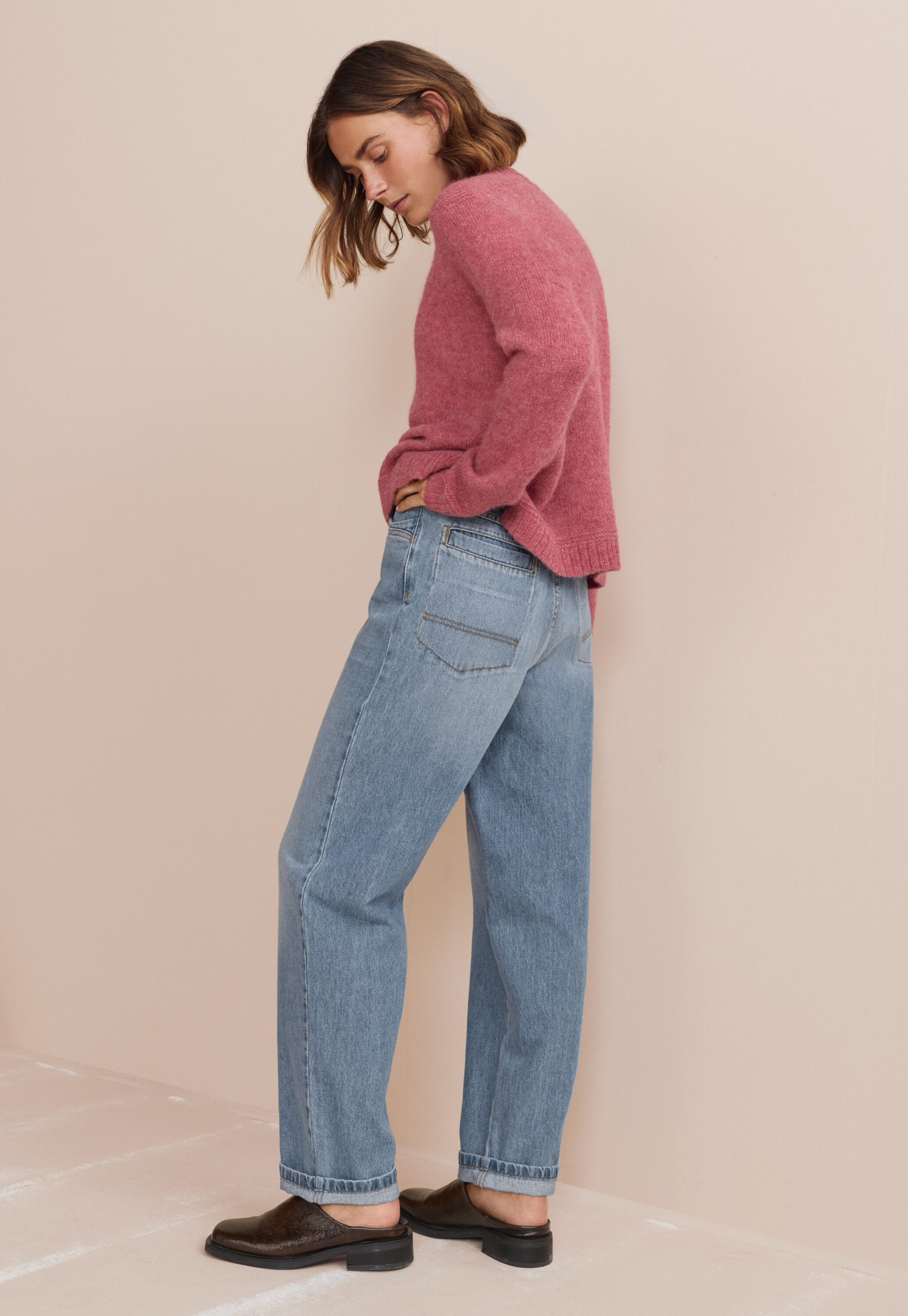 Mom jeans, Mid wash, large