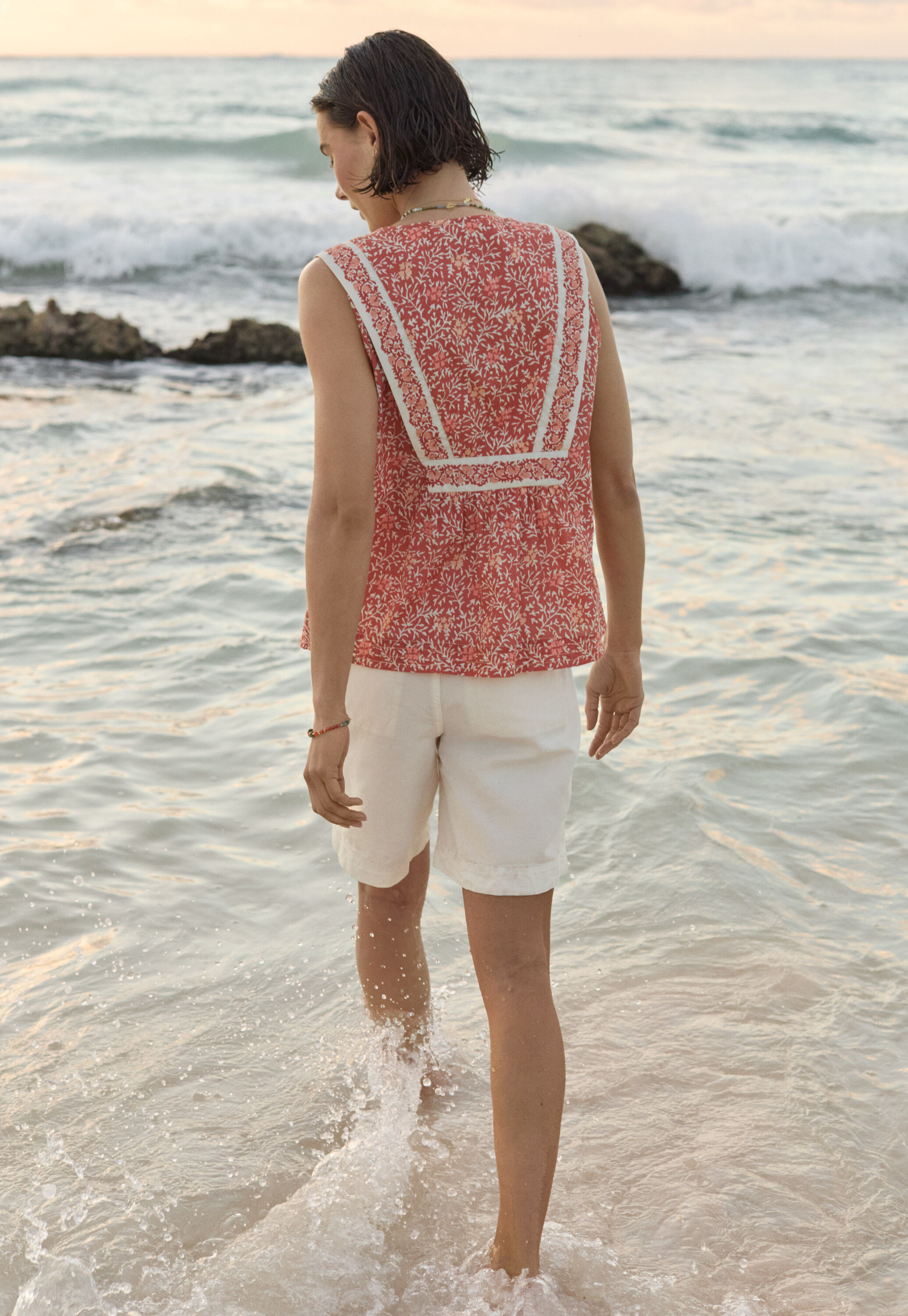 Printed sleeveless top