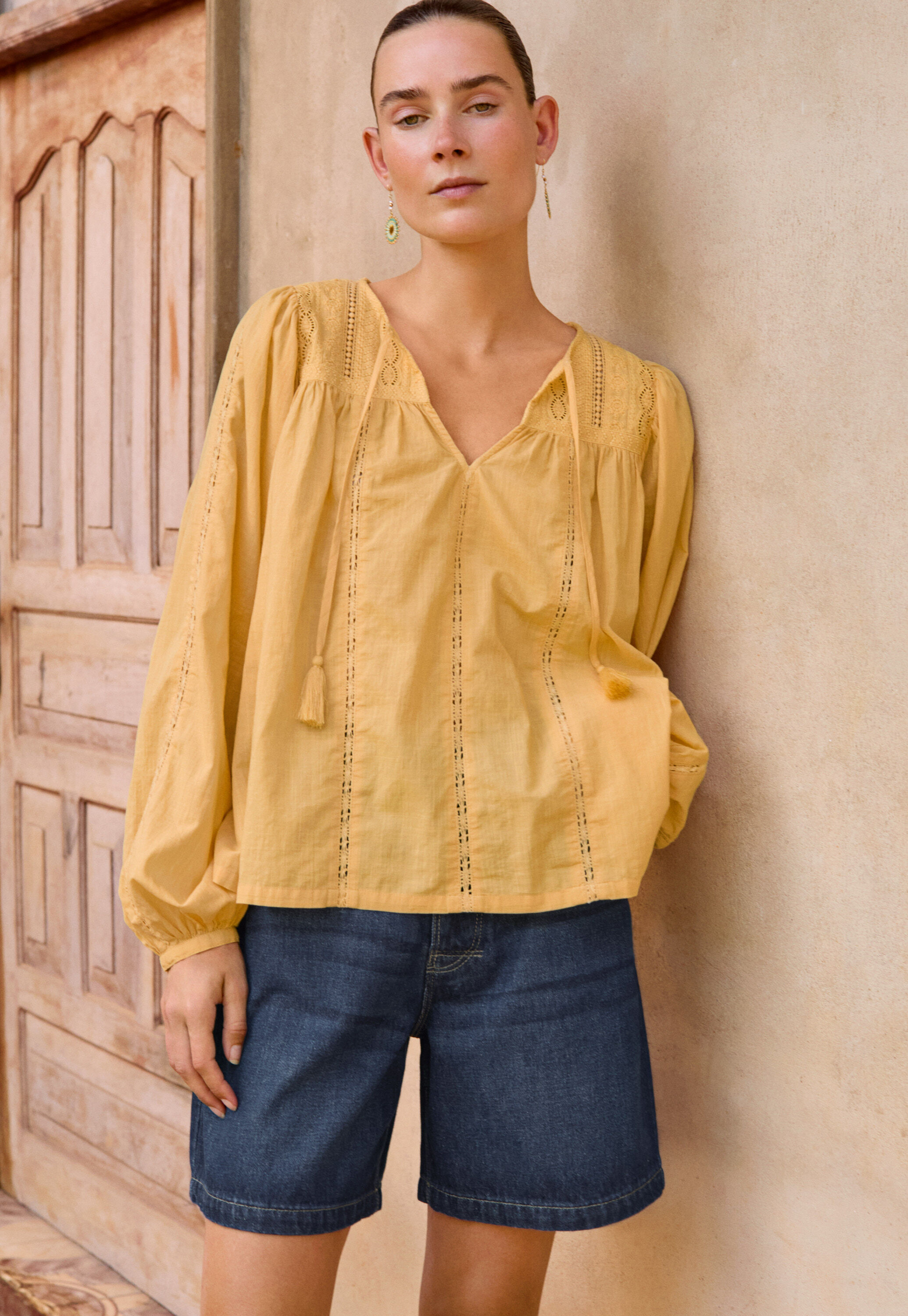 Lace-insert blouse
