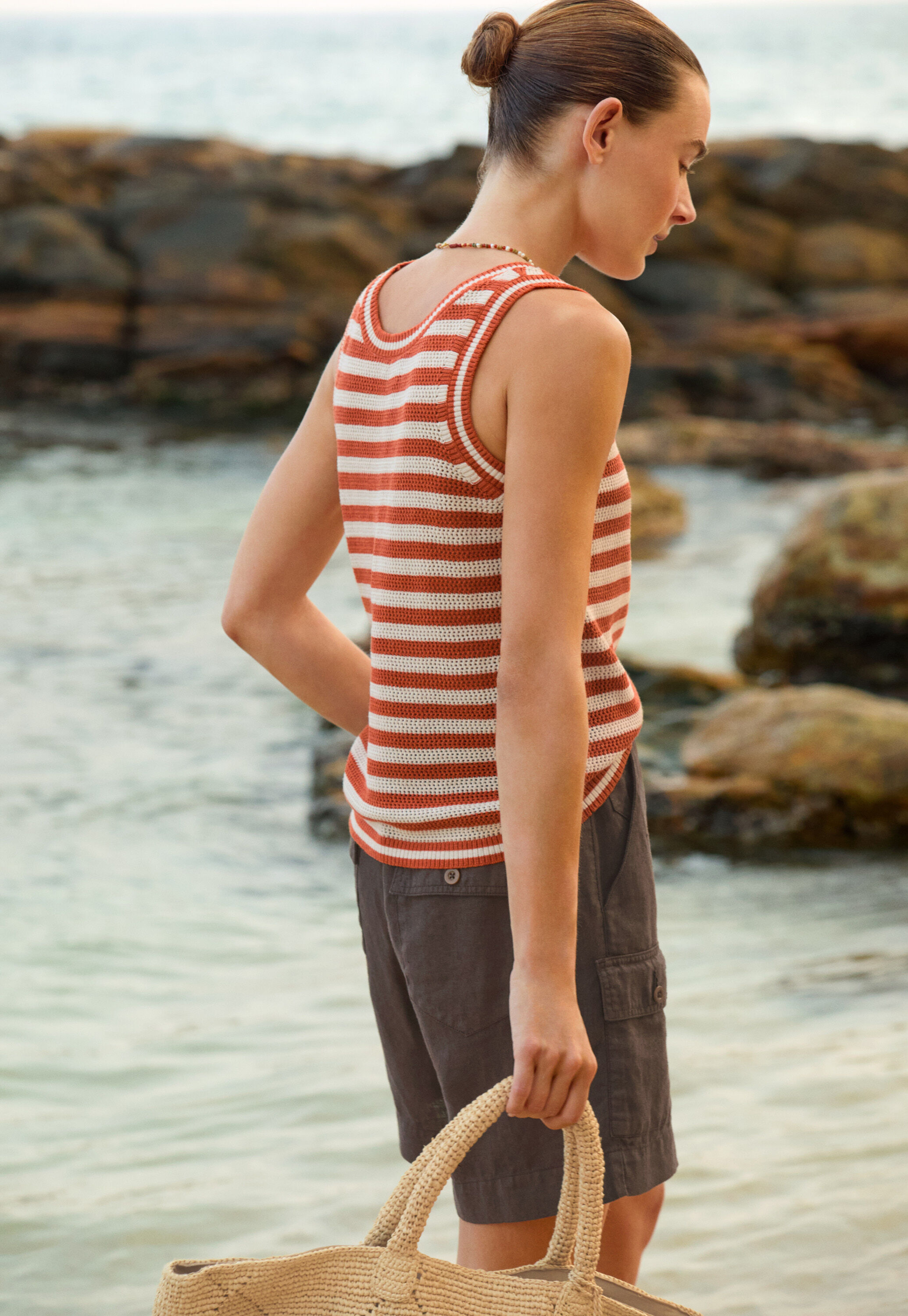 Striped sleeveless knit