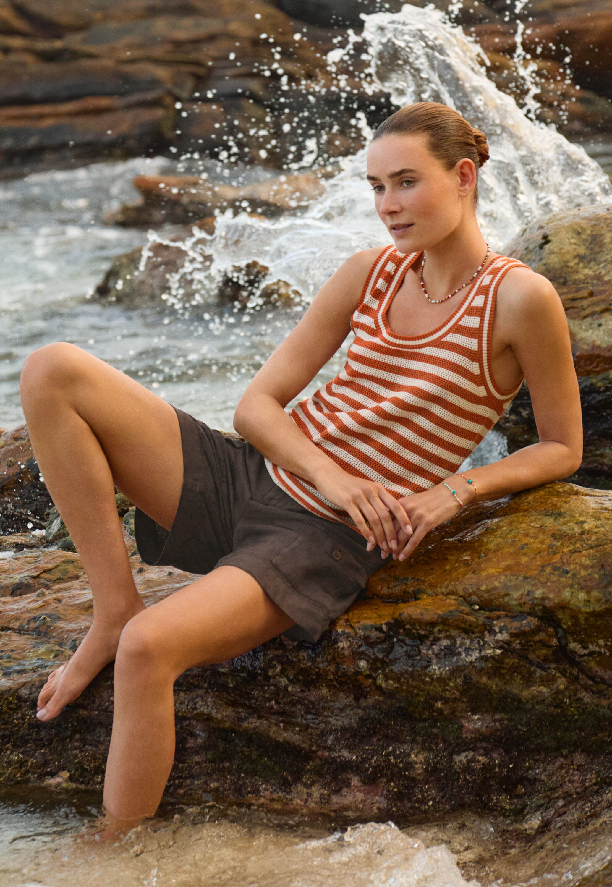 Striped sleeveless knit
