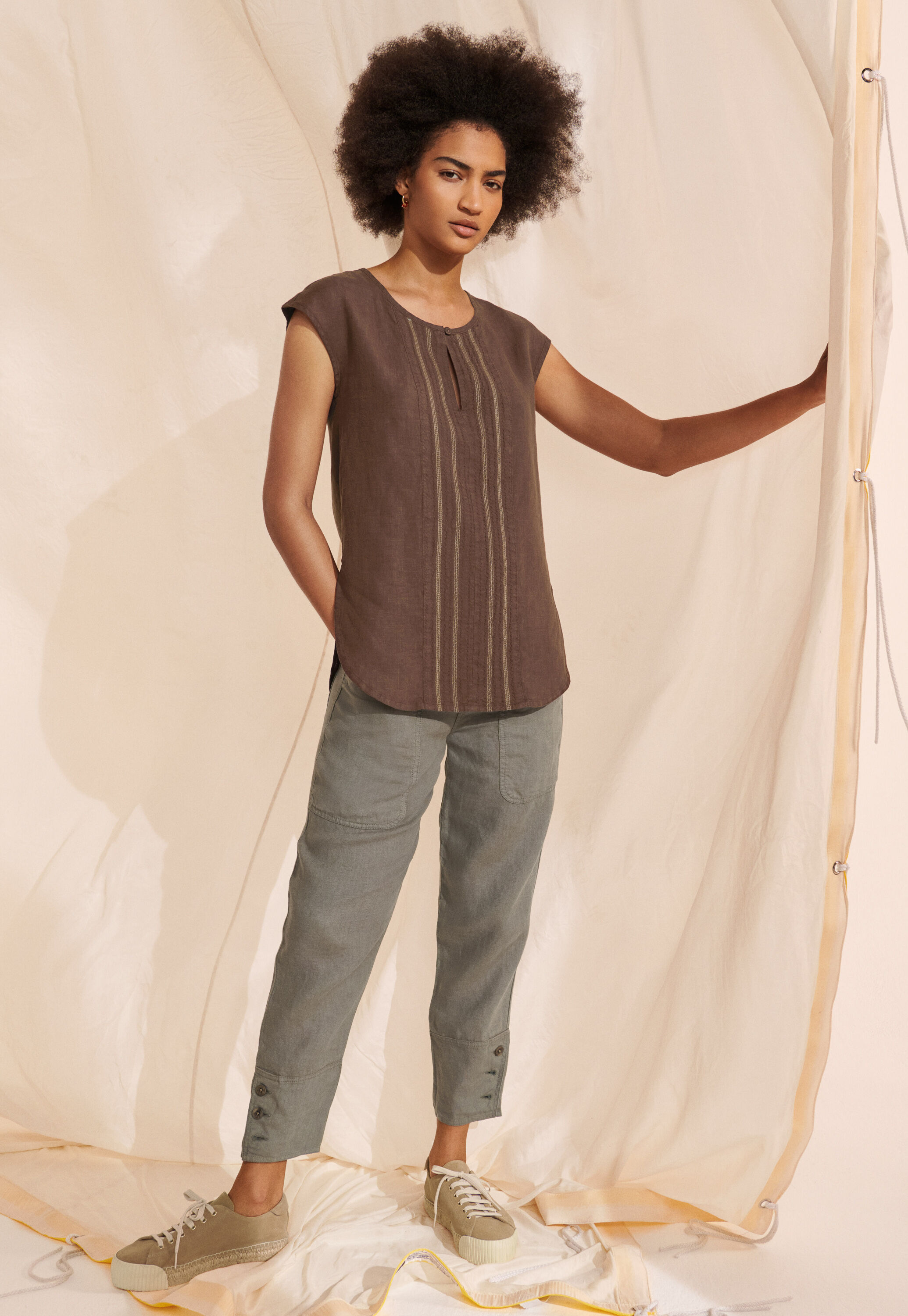 Embroidered cap-sleeve blouse, Dark chocolate, large