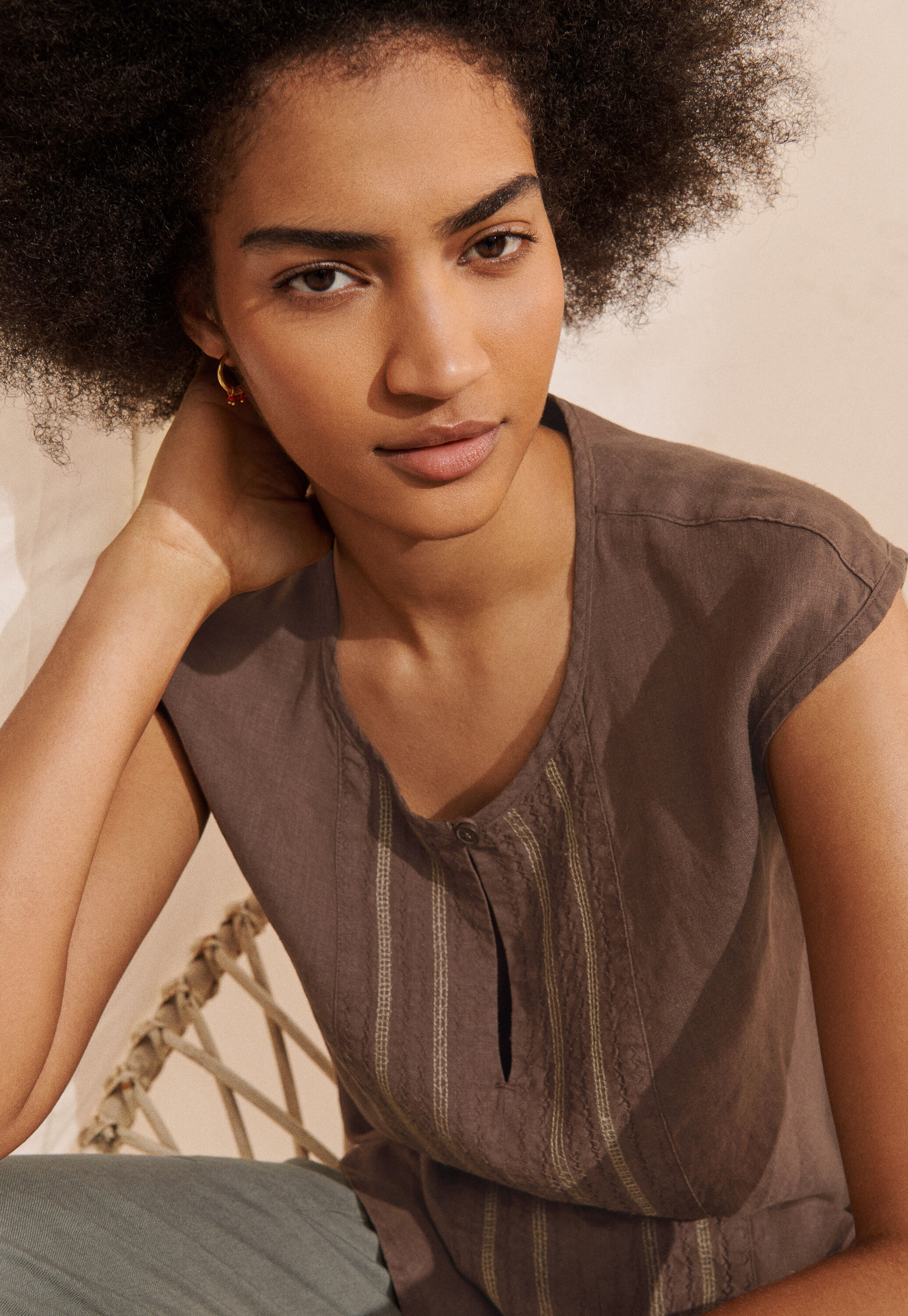 Embroidered cap-sleeve blouse, Dark chocolate, large