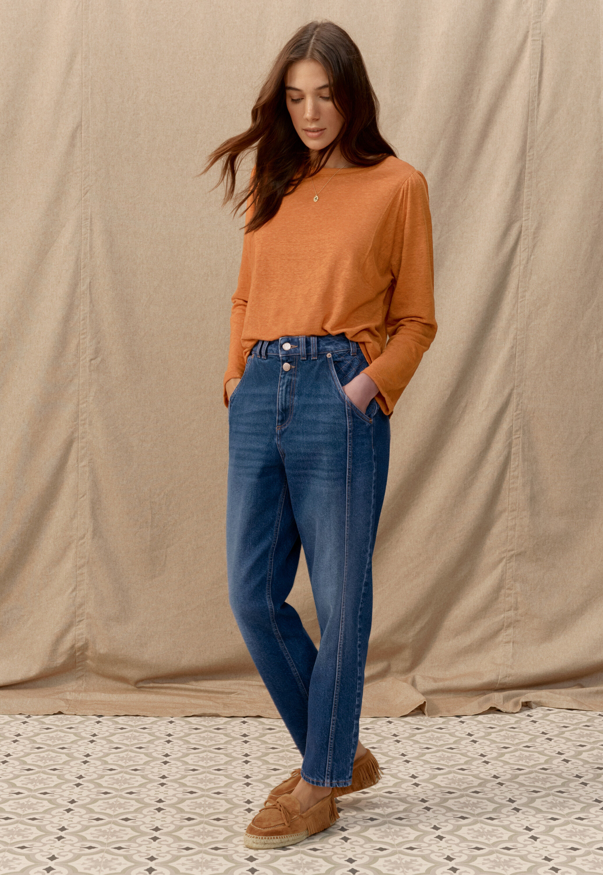 Tapered jeans