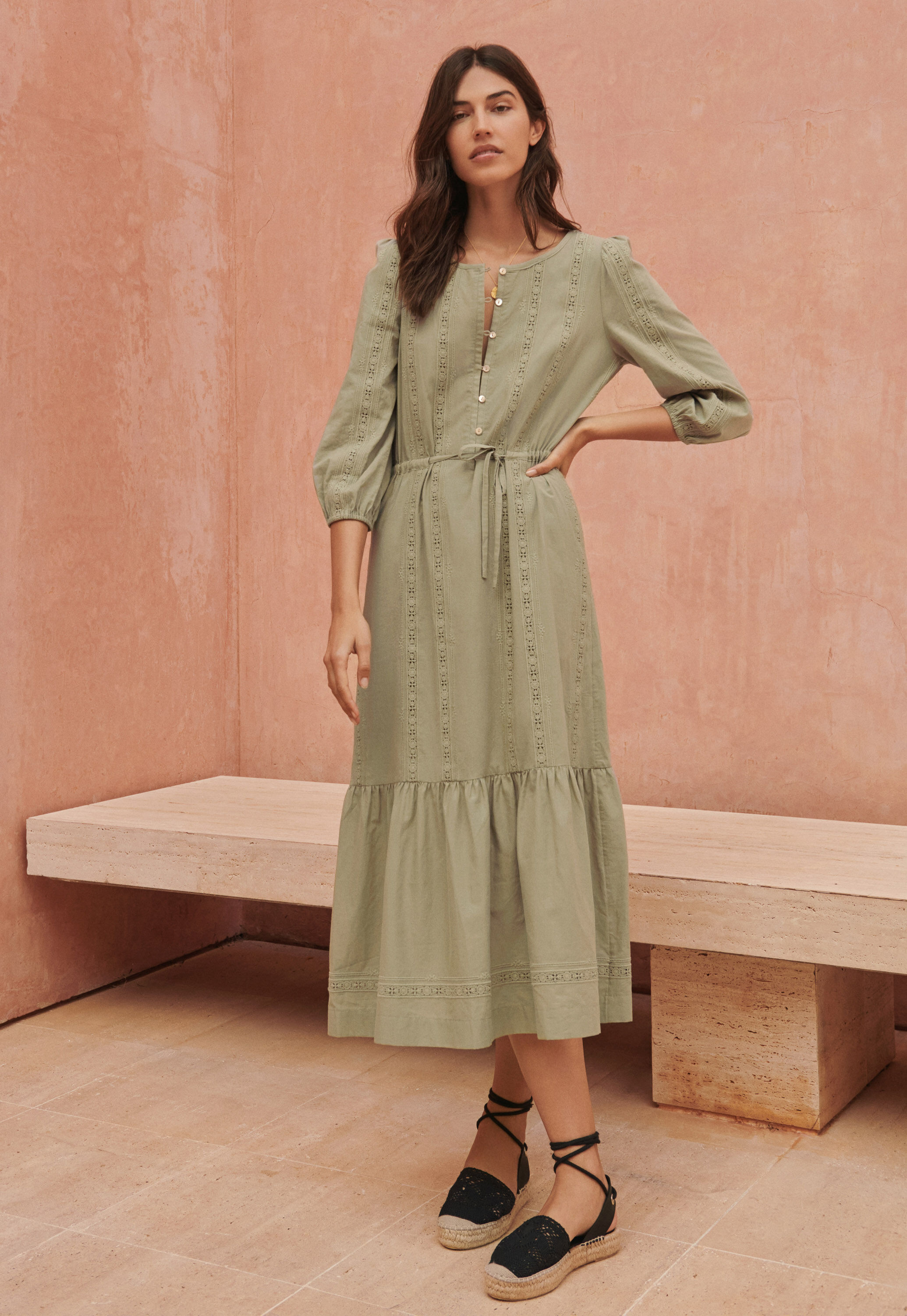 Embroidered maxi-dress