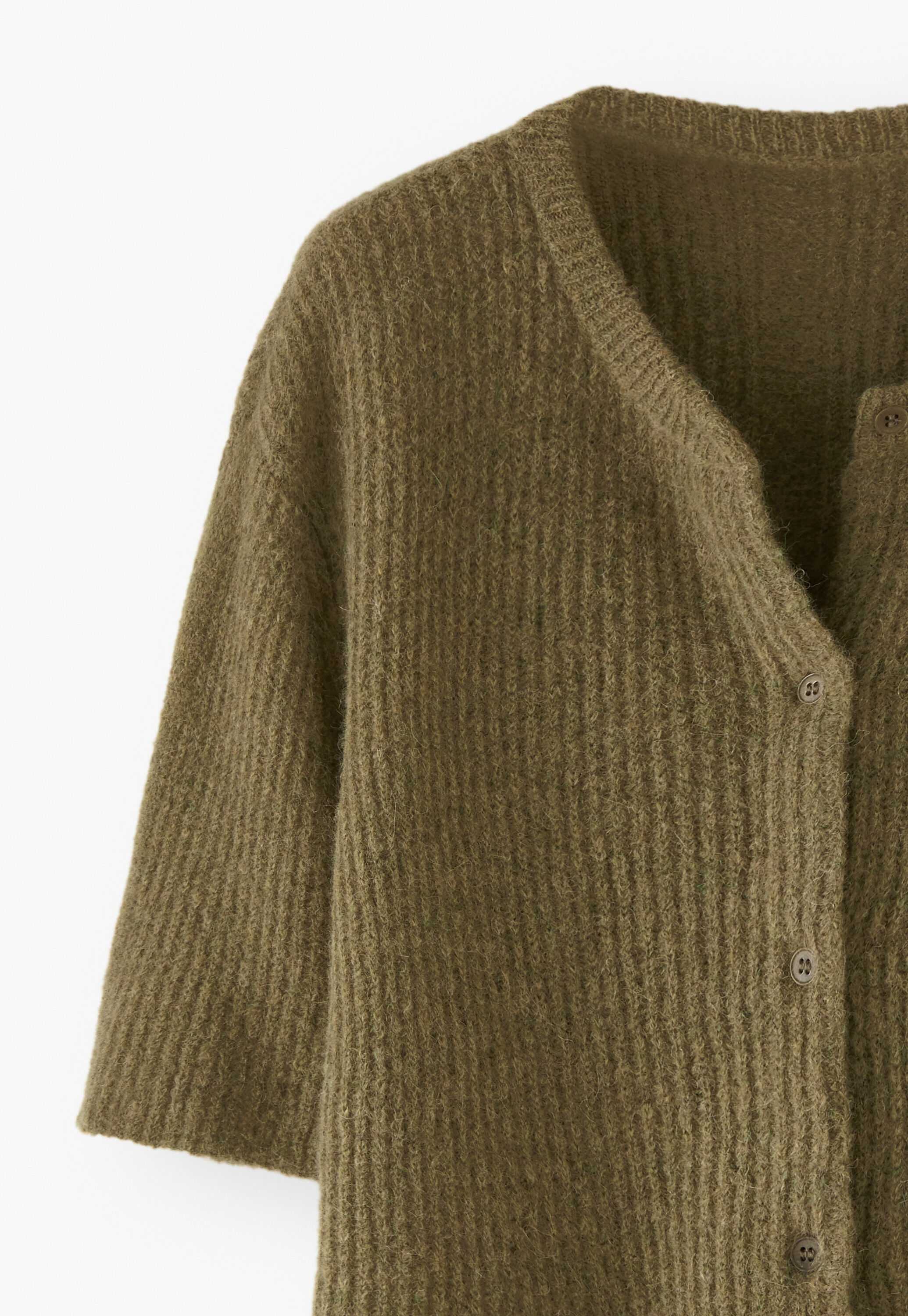 Short-sleeved cardigan