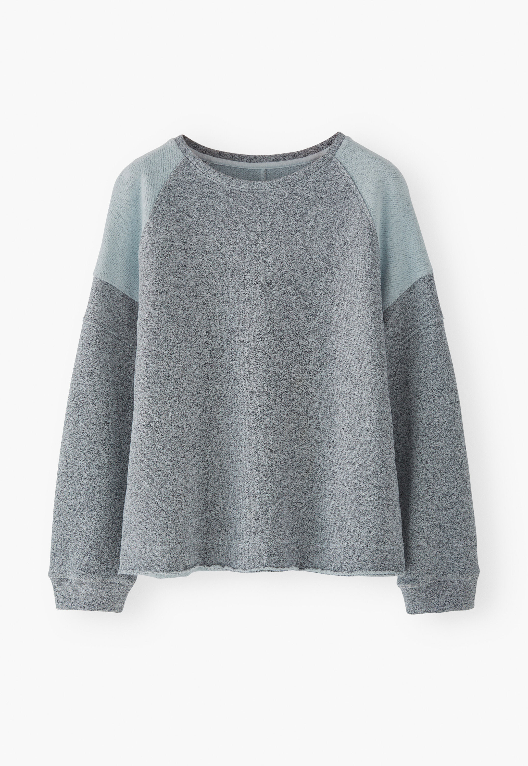 Raglan sweatshirt