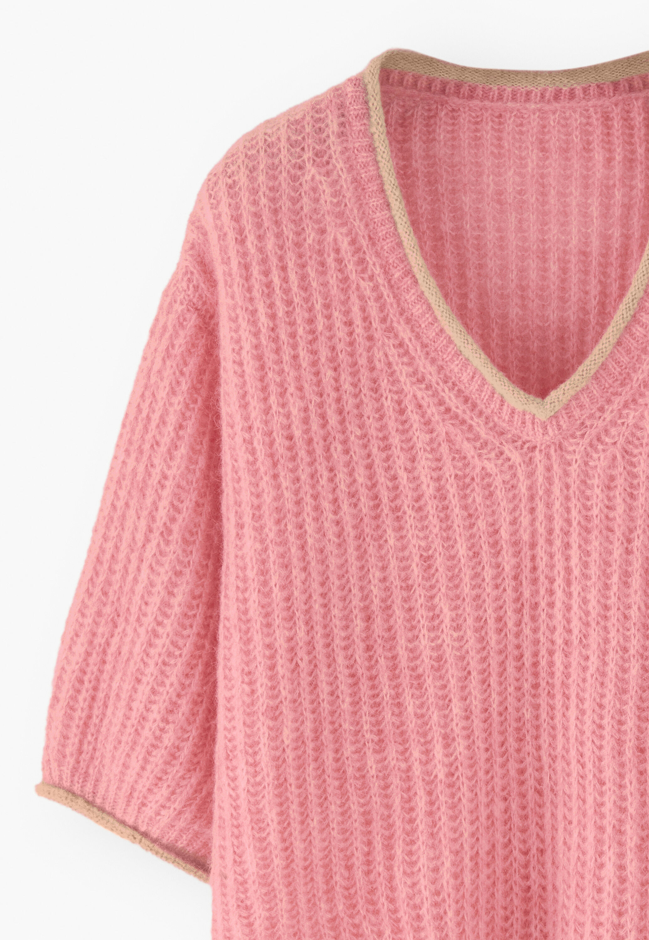 Ribbed v-neck sweater