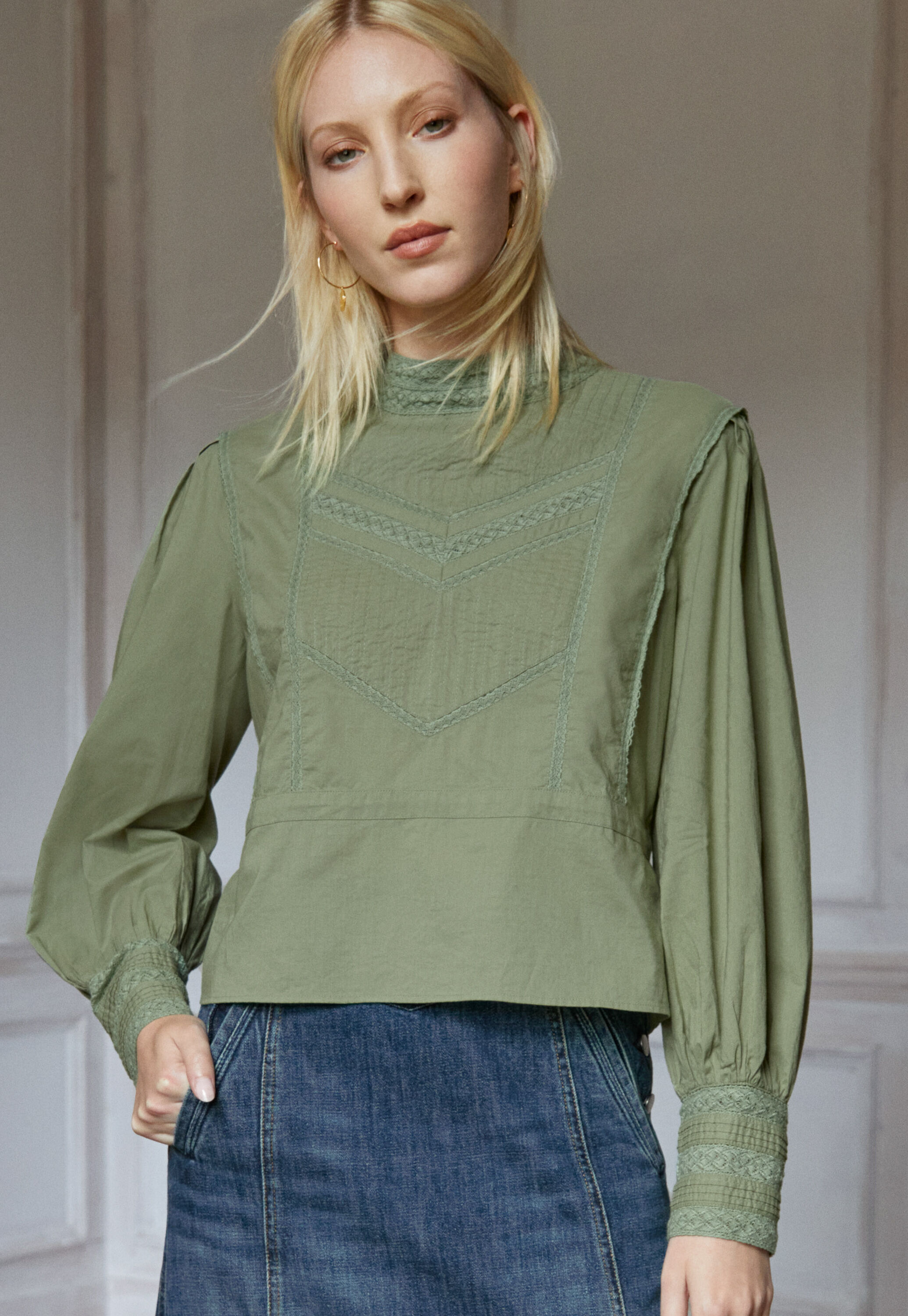 Pintuck blouse
