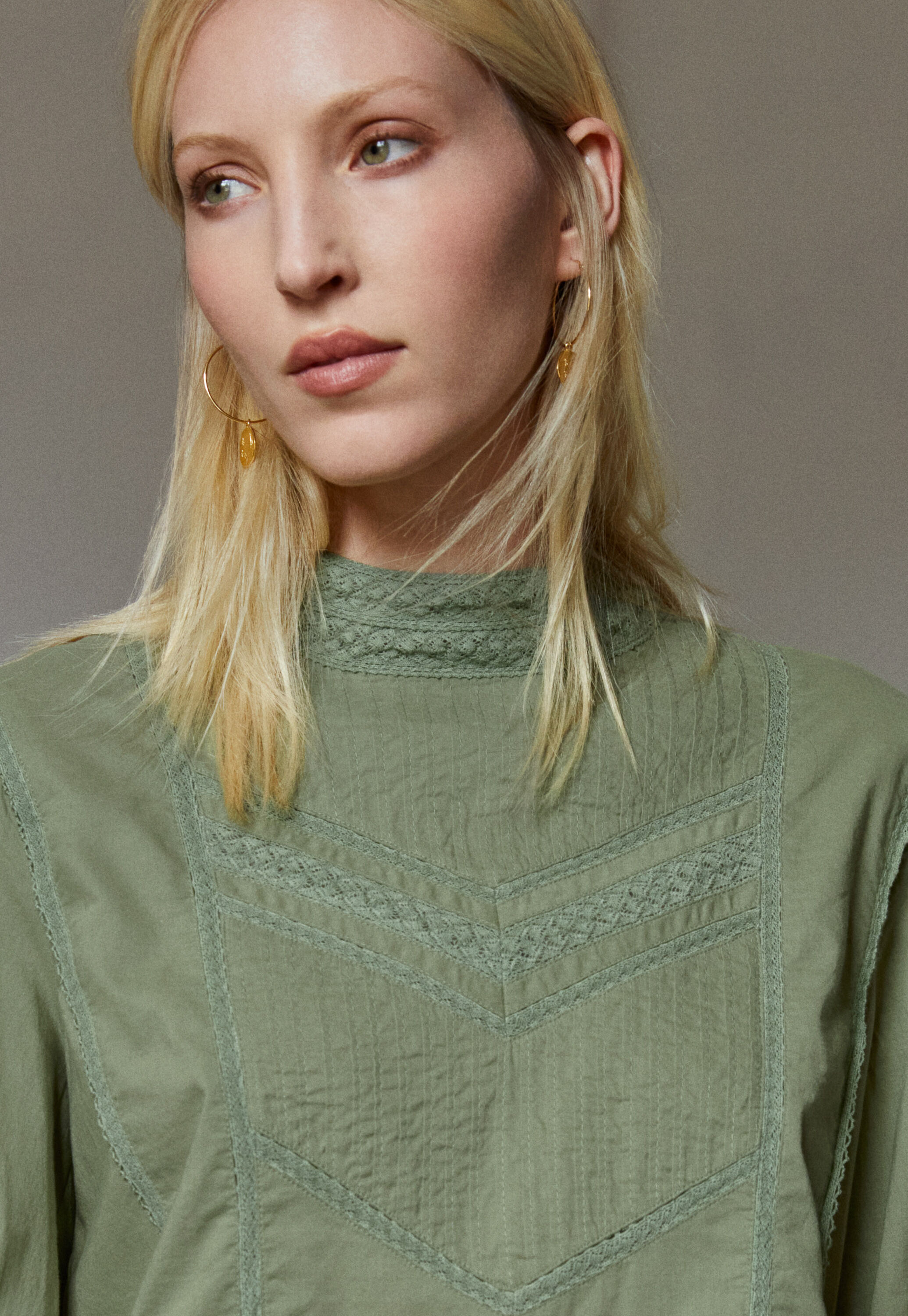 Pintuck blouse