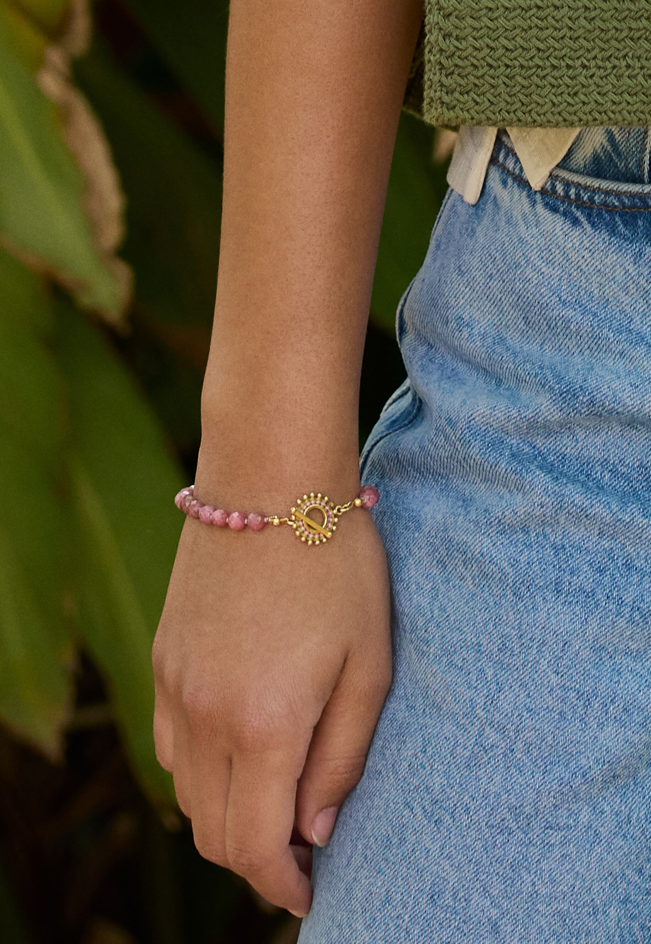 Toggle clasp bracelet