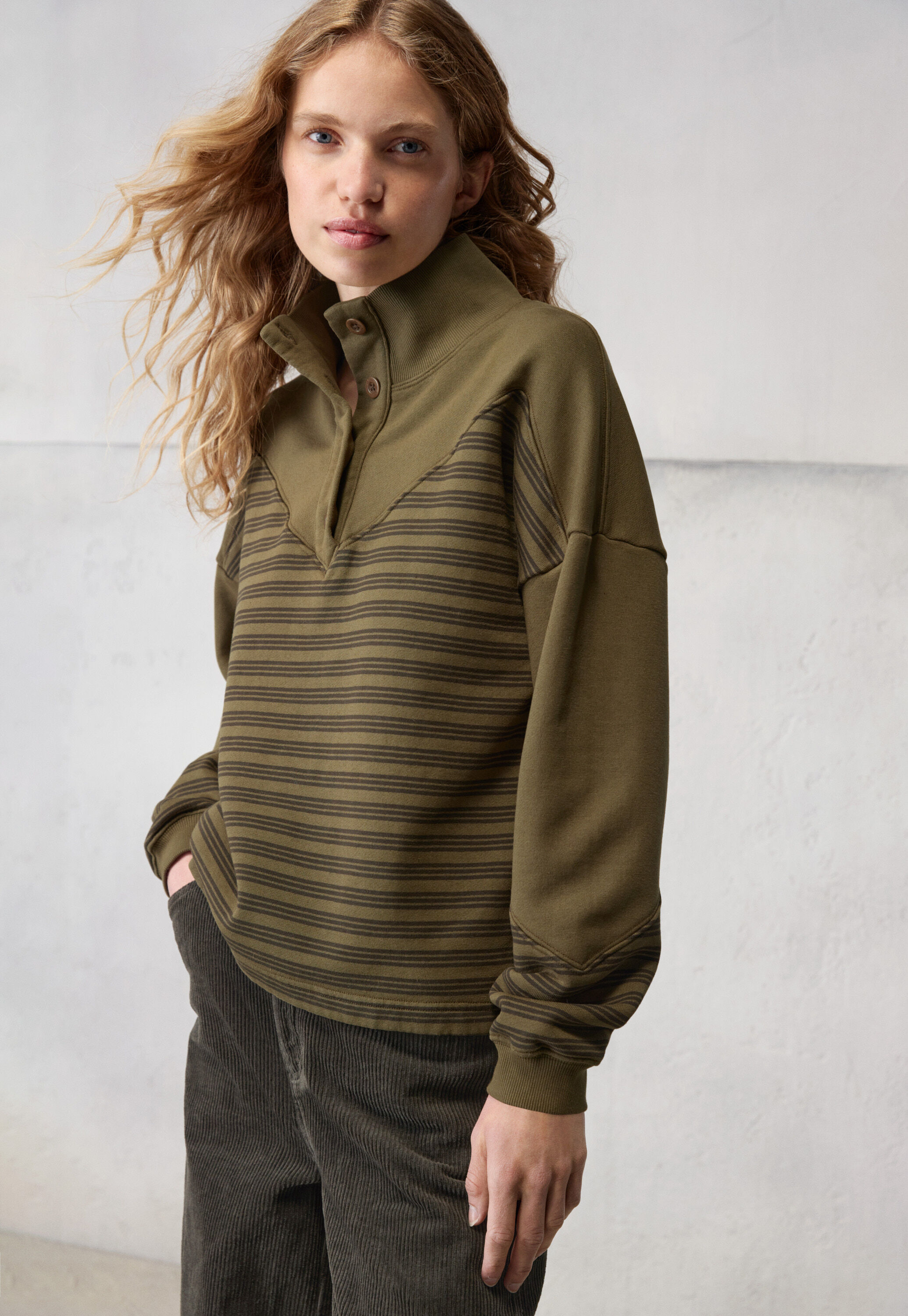 Striped sweatshirt