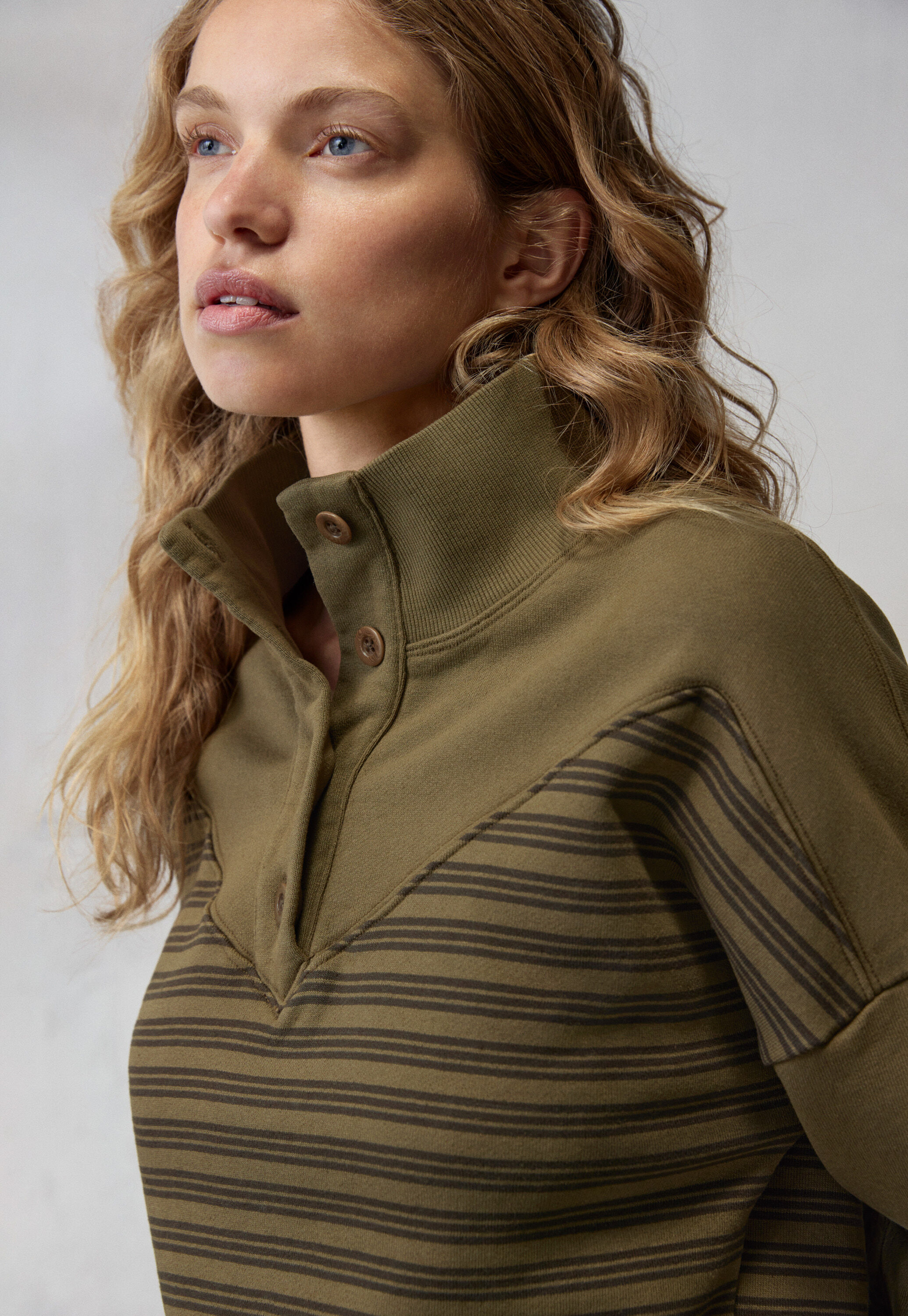 Striped sweatshirt