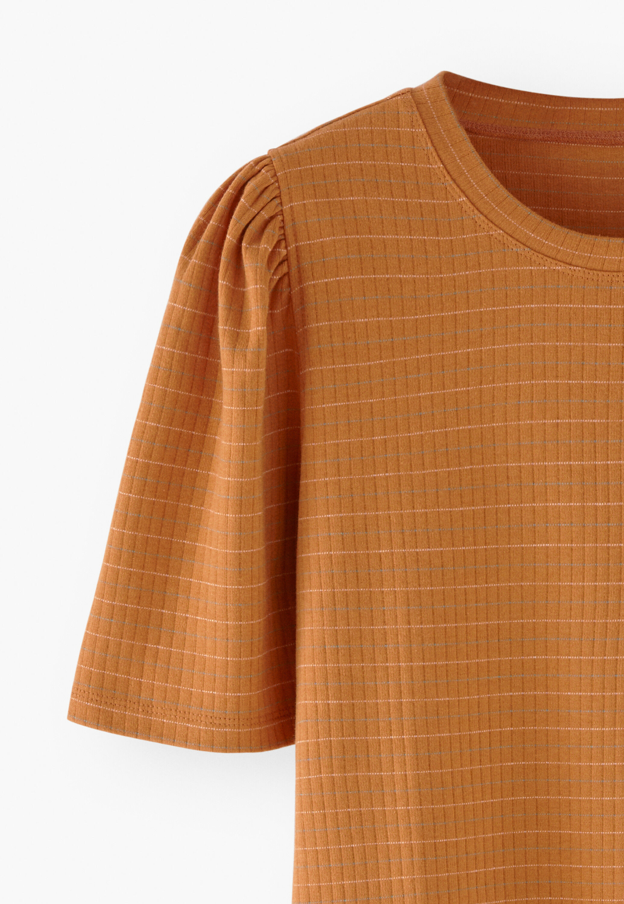 Puff sleeve t-shirt