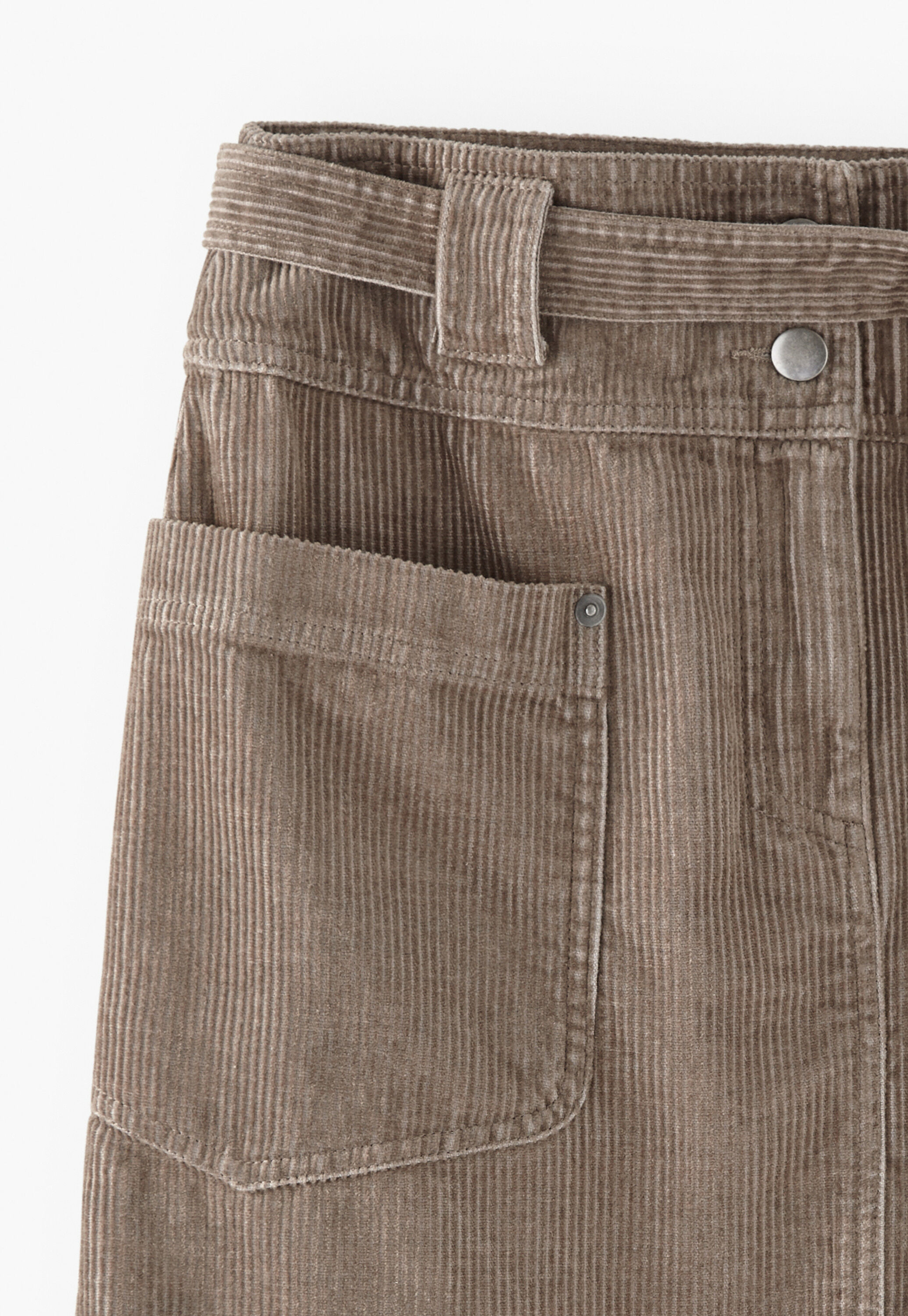 Short cord skirt